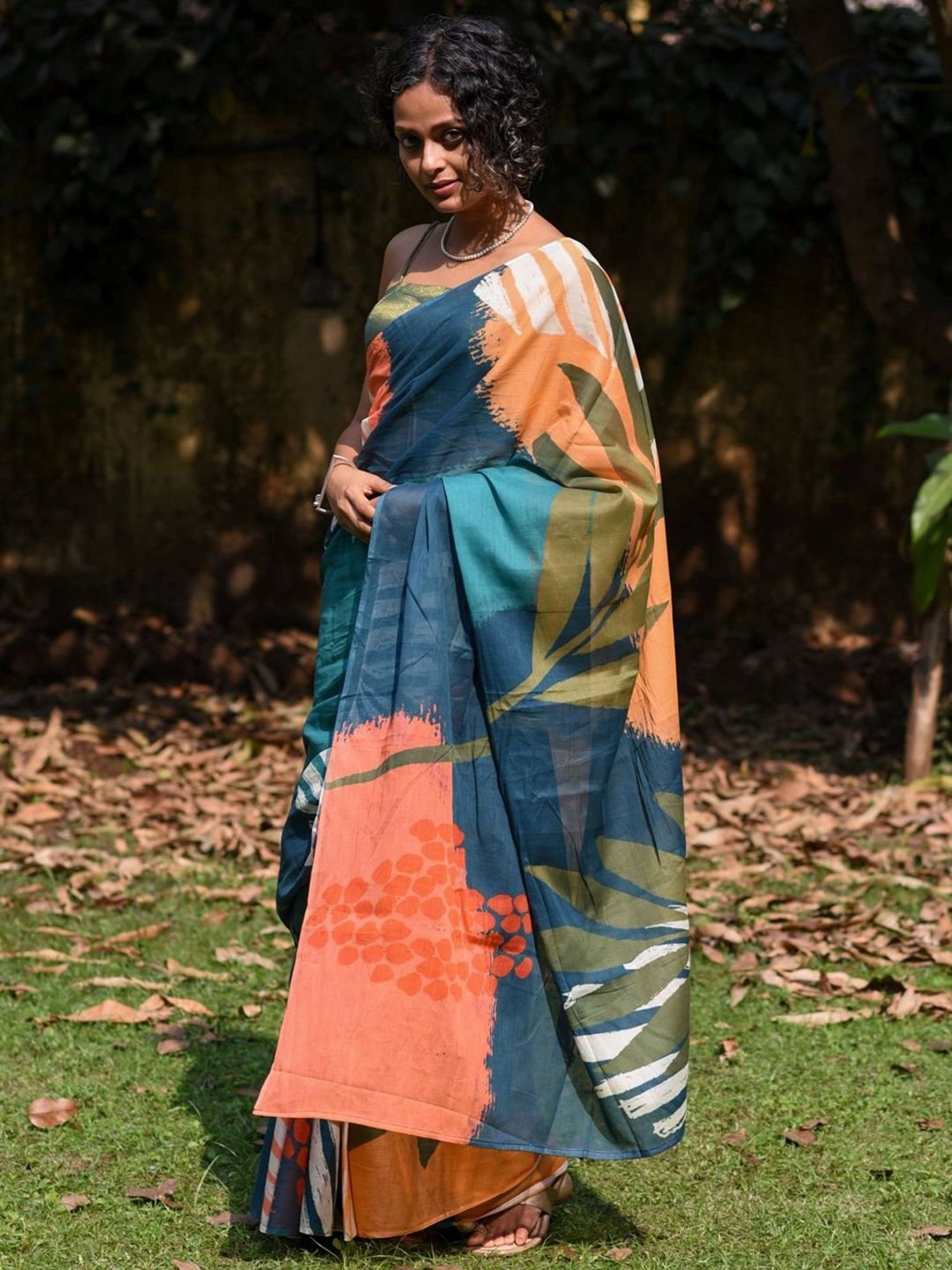 Suta Blue Cotton Printed Saree Without Blouse