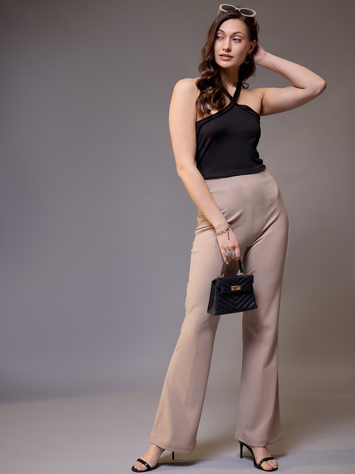 KASSUALLY Black Relaxed Fit Crop Top