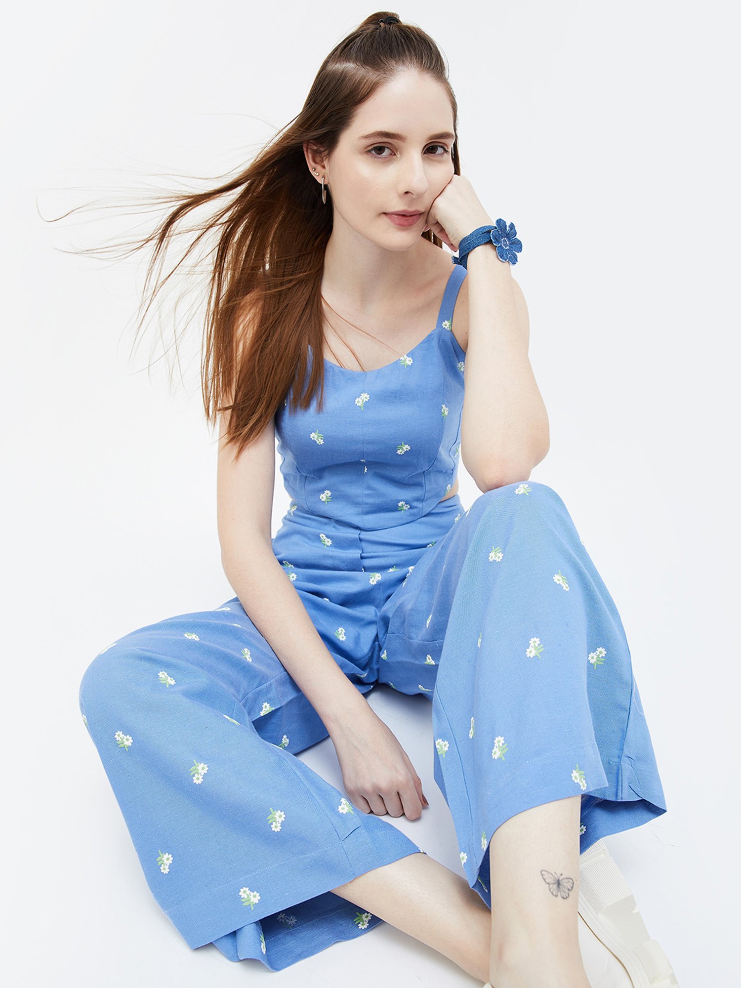 Ginger by Lifestyle Blue Printed Crop Top