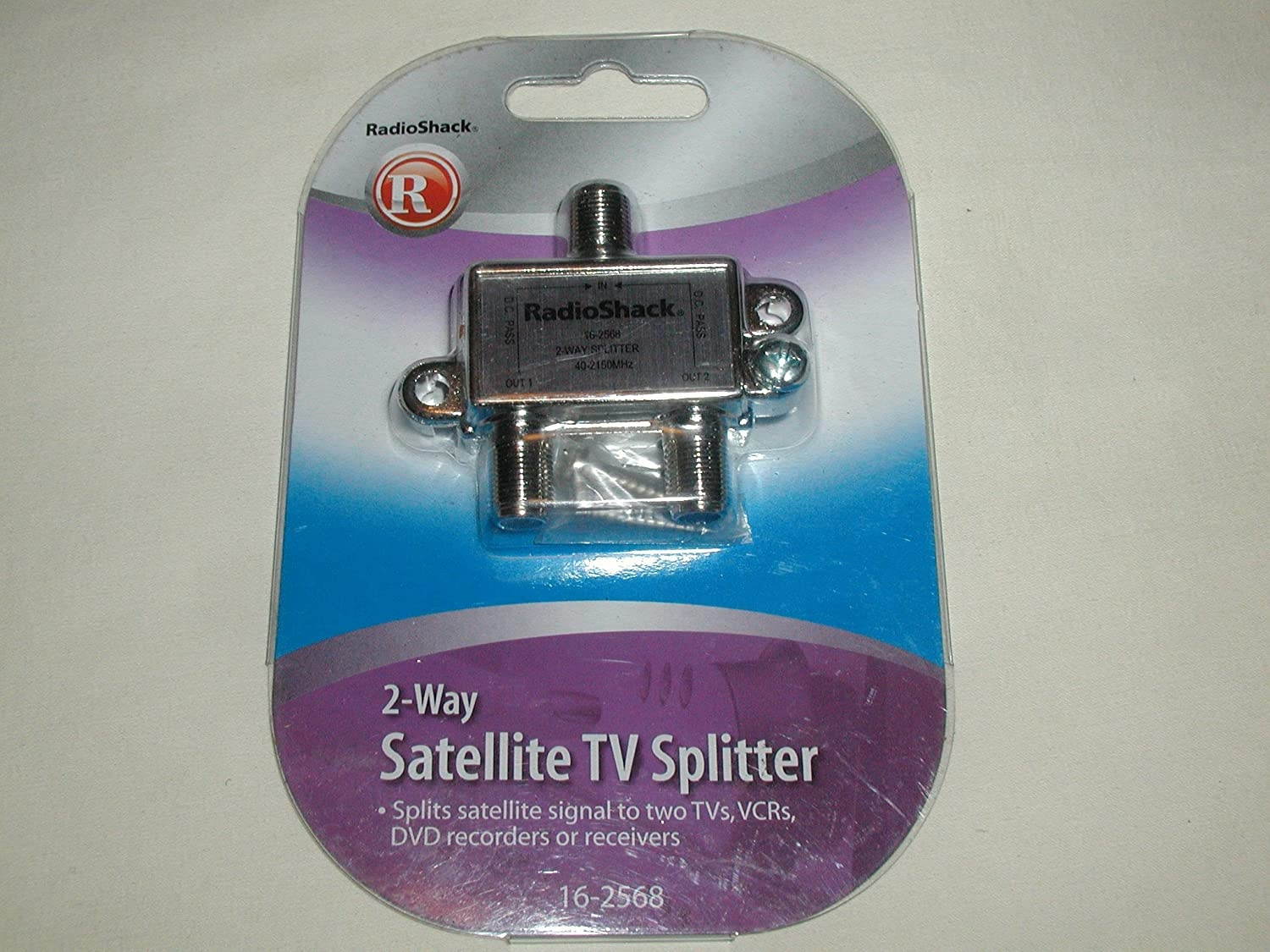 RADIOSHACK Radio Shack 2-Way Satellite TV Splitter Splits Satellite Signal to Two TVs, VCRs, DVD recorders or receivers #16-2568 by RadioShack
