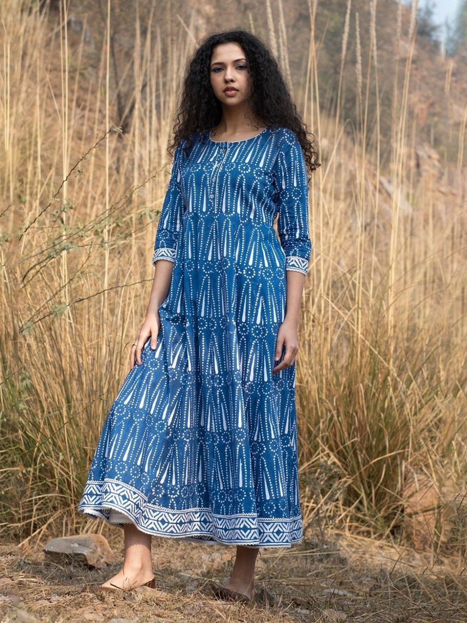 Akiso Neela Indigo Block Printed Anarkali Kurta With Border And Lace Details