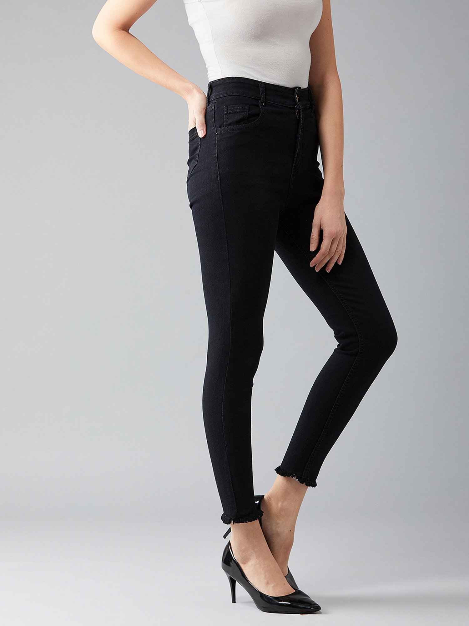 DOLCE CRUDO Black Denim Skinny Fit High Rise Jeans