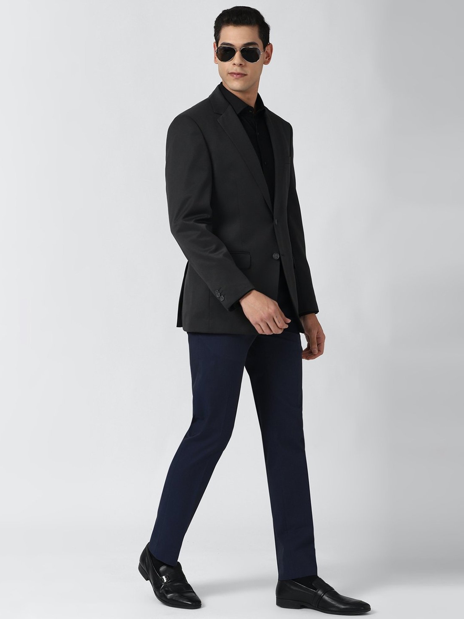 Peter England Black Regular Fit Notched Lapel Blazer