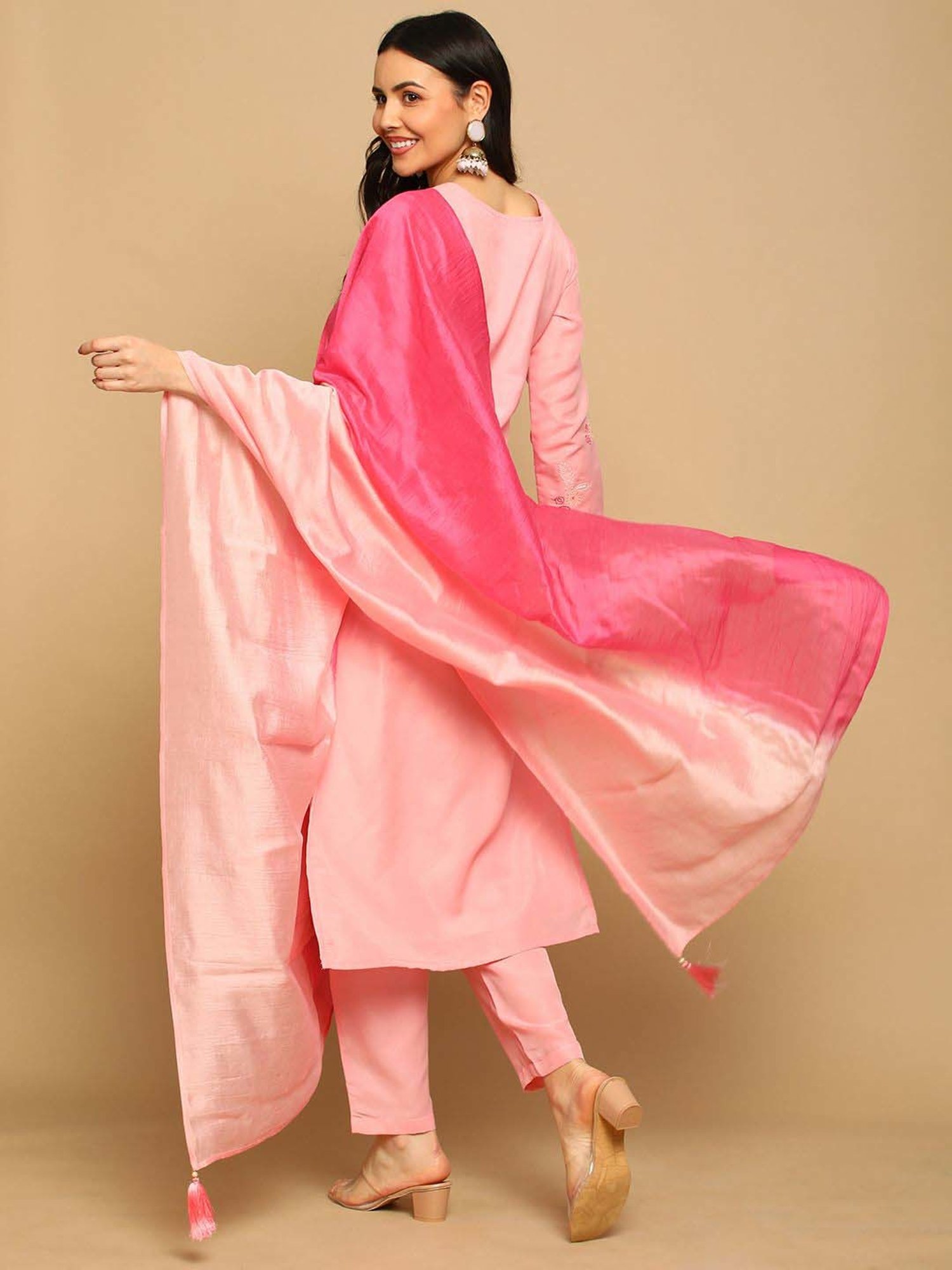 Heeposh Pink Embroidered Kurta Pant Set With Dupatta