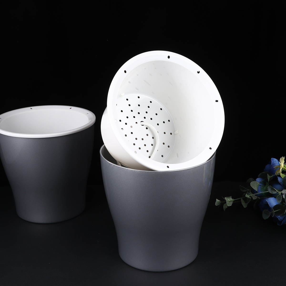 2pcs Plastic Lazy Flower Pot Creative Gardening Planter Self Watering Plant Holder Water Storage Pot for Home (Golden, Small Size)