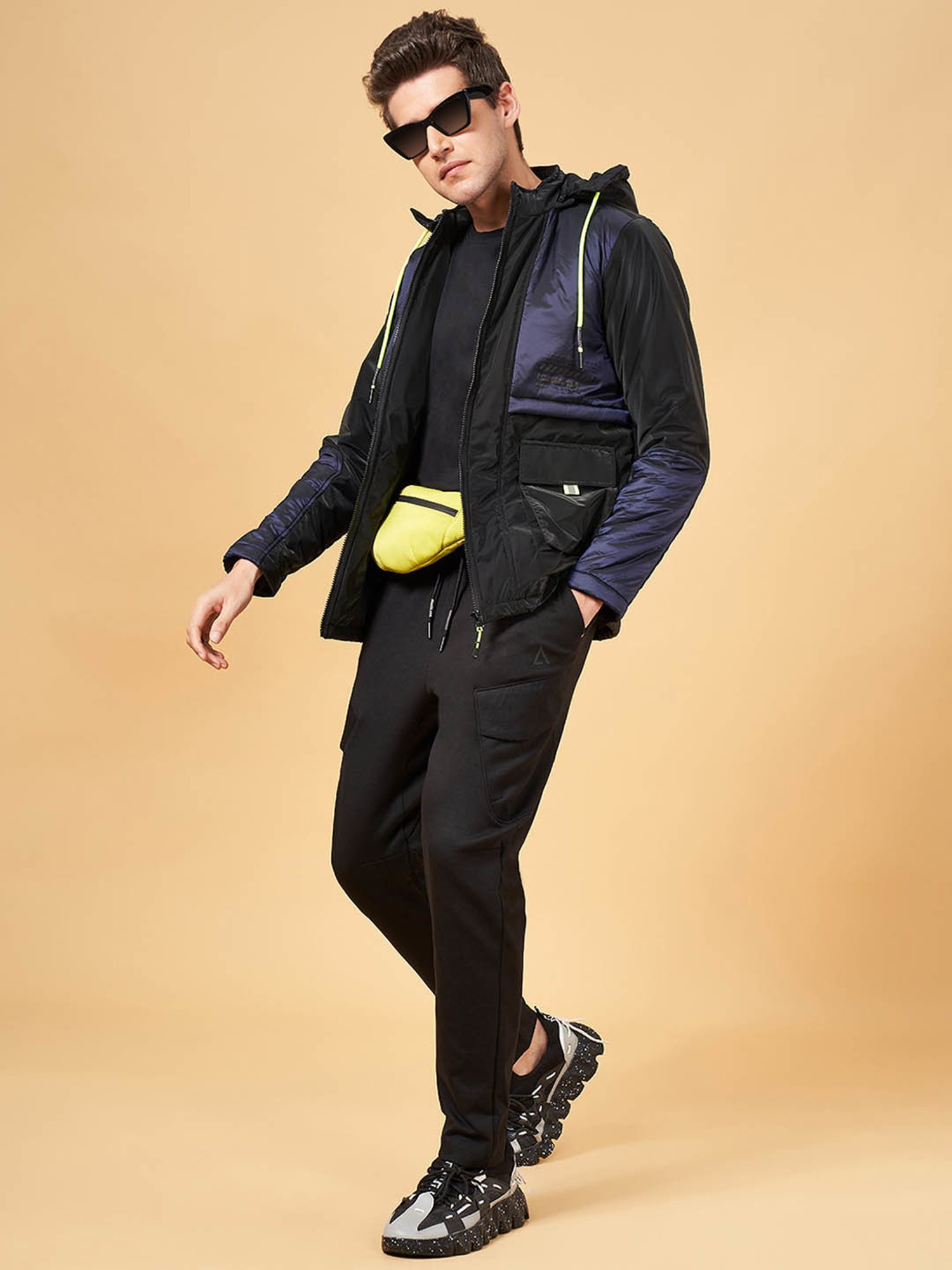 Street 808 by Pantaloons Black Regular Fit Colour Block Hooded Jacket