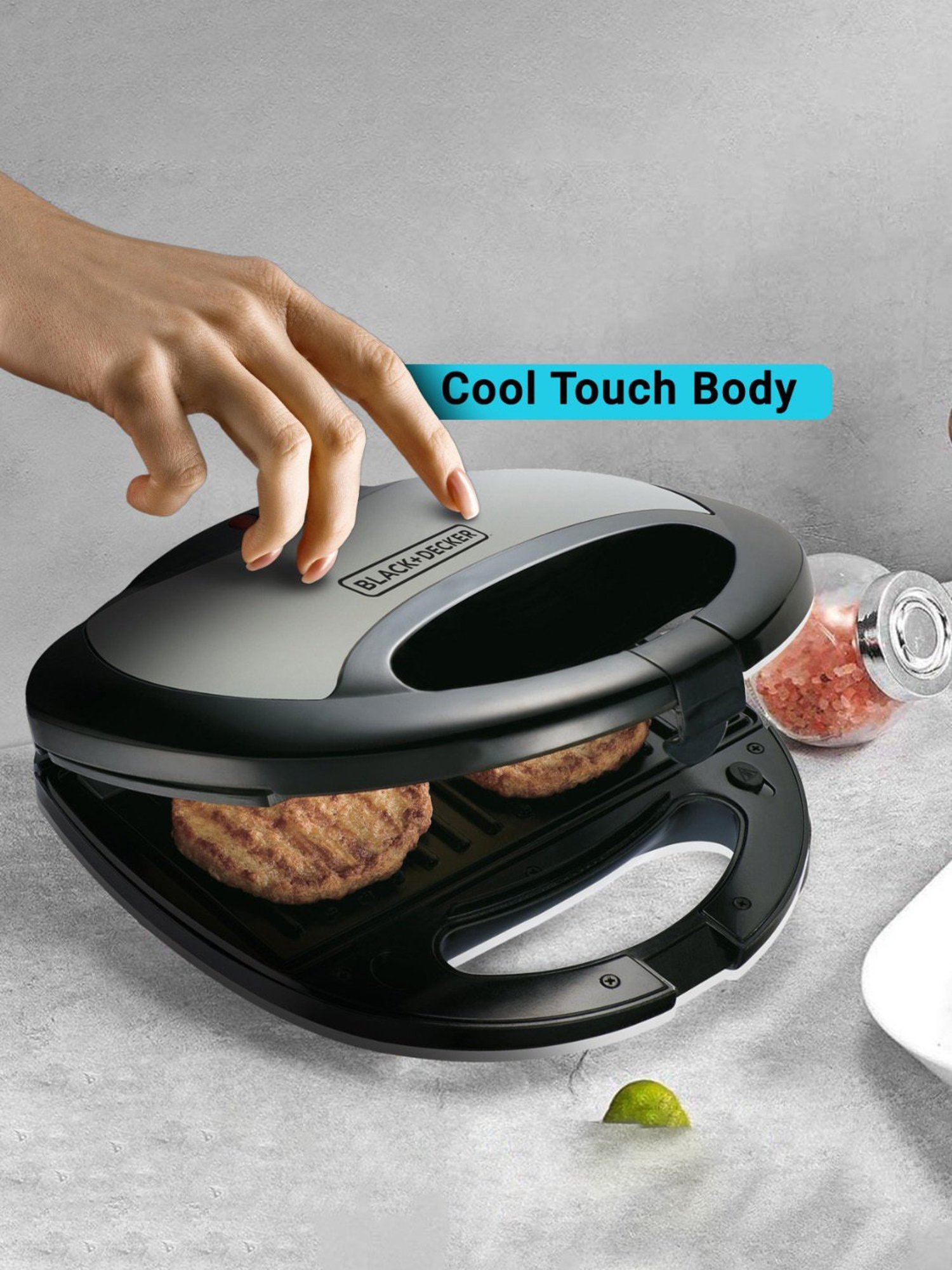 BLACK+DECKER TS2090 3 in 1 Multiplate Sandwich, Grill and Waffle Maker 750W (Black)