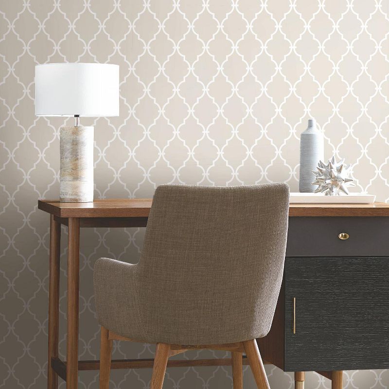 RoomMates 28.2" Modern Trellis P&S Wallpaper Beige