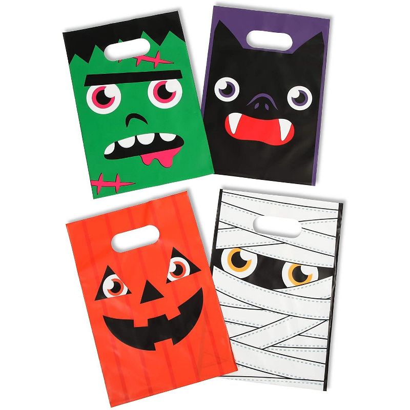 Spooky Central 120-Pack Halloween Party Favor Bags for Treats Candy, Small Gift Bags (6.5 x 9.25 in)