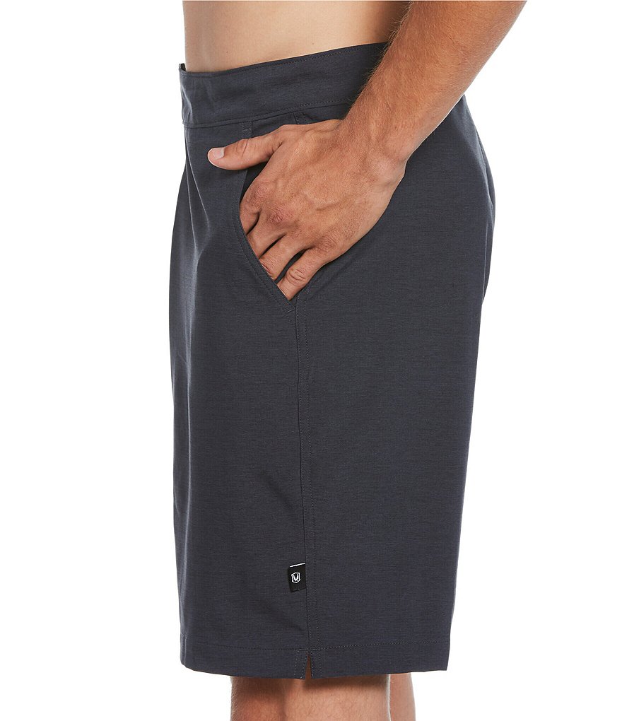 Redsand Solid Heather 20#double; Outseam Hybrid Shorts