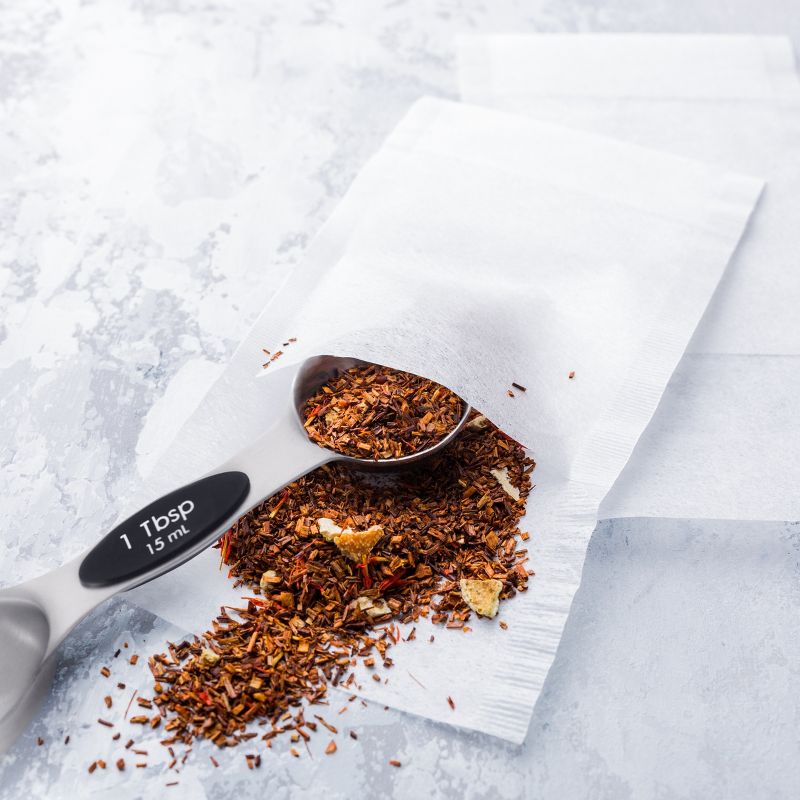 Zulay Kitchen Stainless Steel Magnetic Measuring Spoons, 8 Piece Set With Leveler, Easy to Attach and Detach, Double-Sided Design Fits Spice Jars