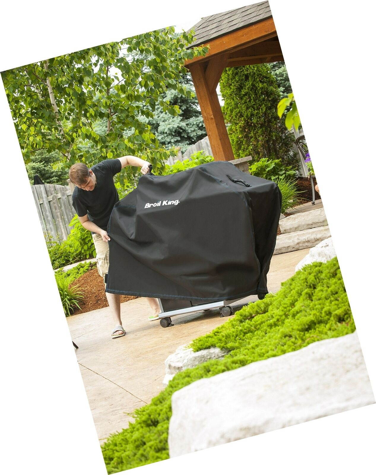 Broil King 68487 Heavy Duty PVC Polyester Grill Cover,Black