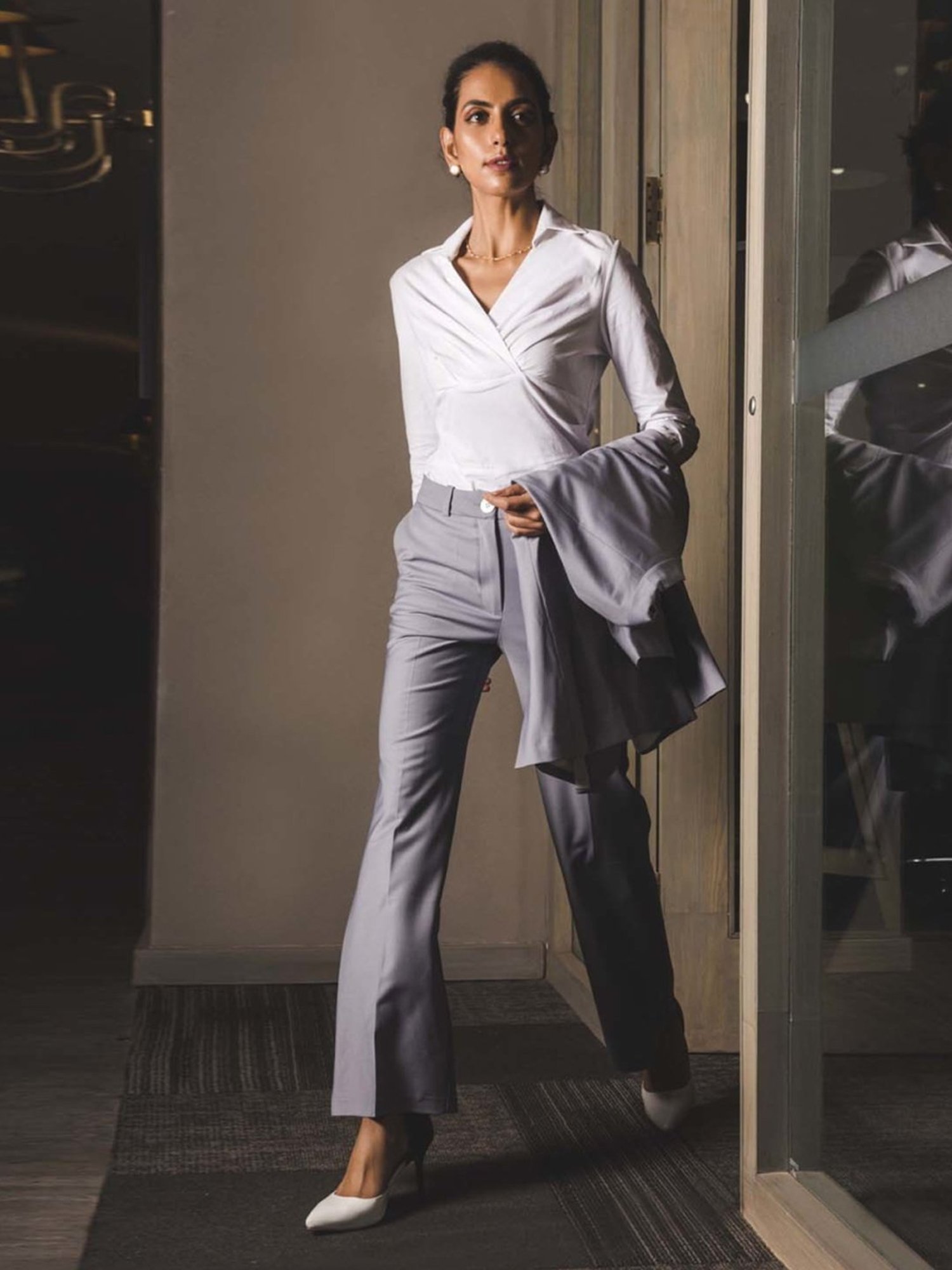 Qua Grey Stretch Wool Tailored Trousers