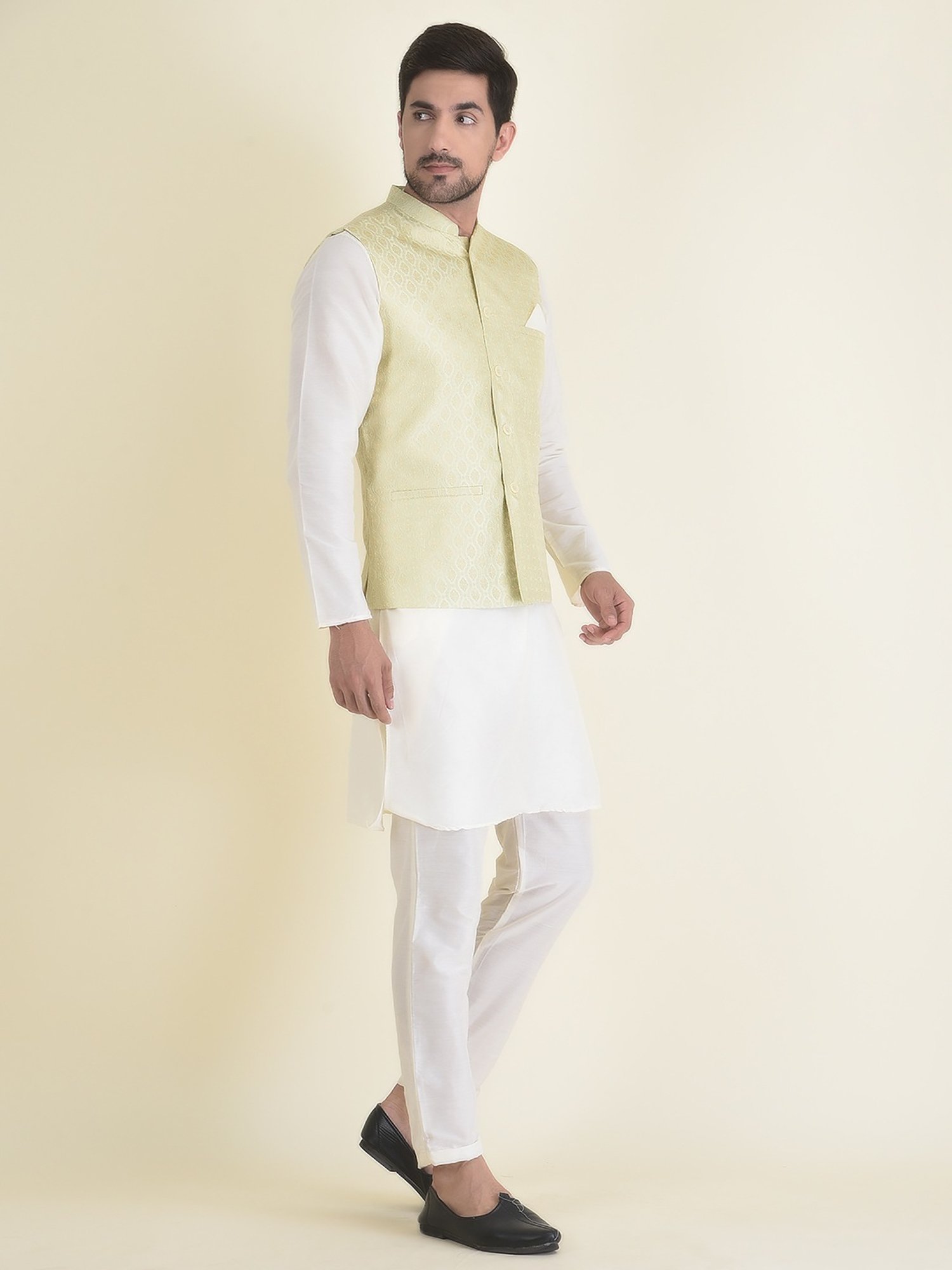 Deyann Off White & Cream Cotton Regular Fit Embroidered Kurta Set With Jacket