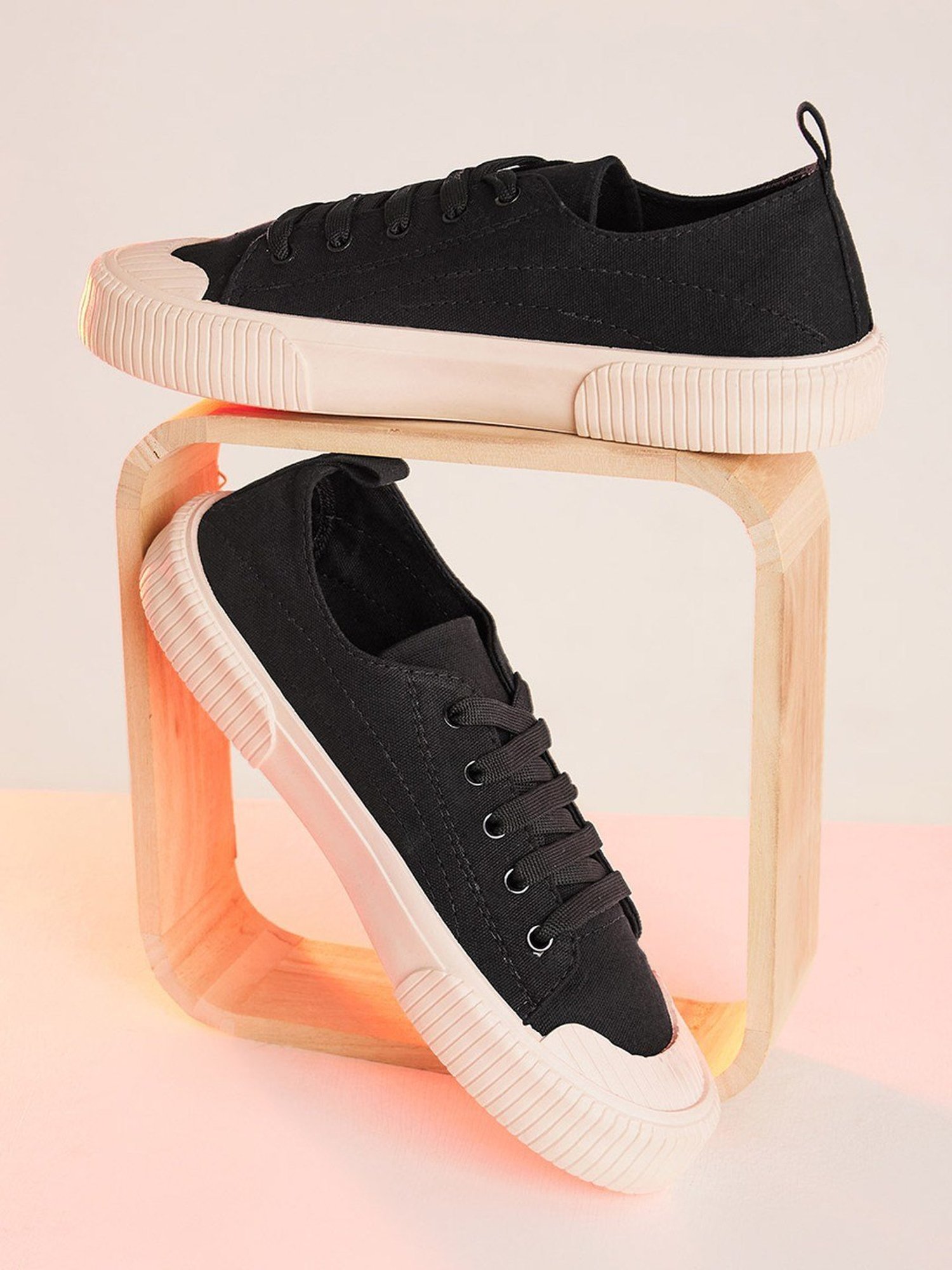 Styli Canvas Lace Up Casual Shoes