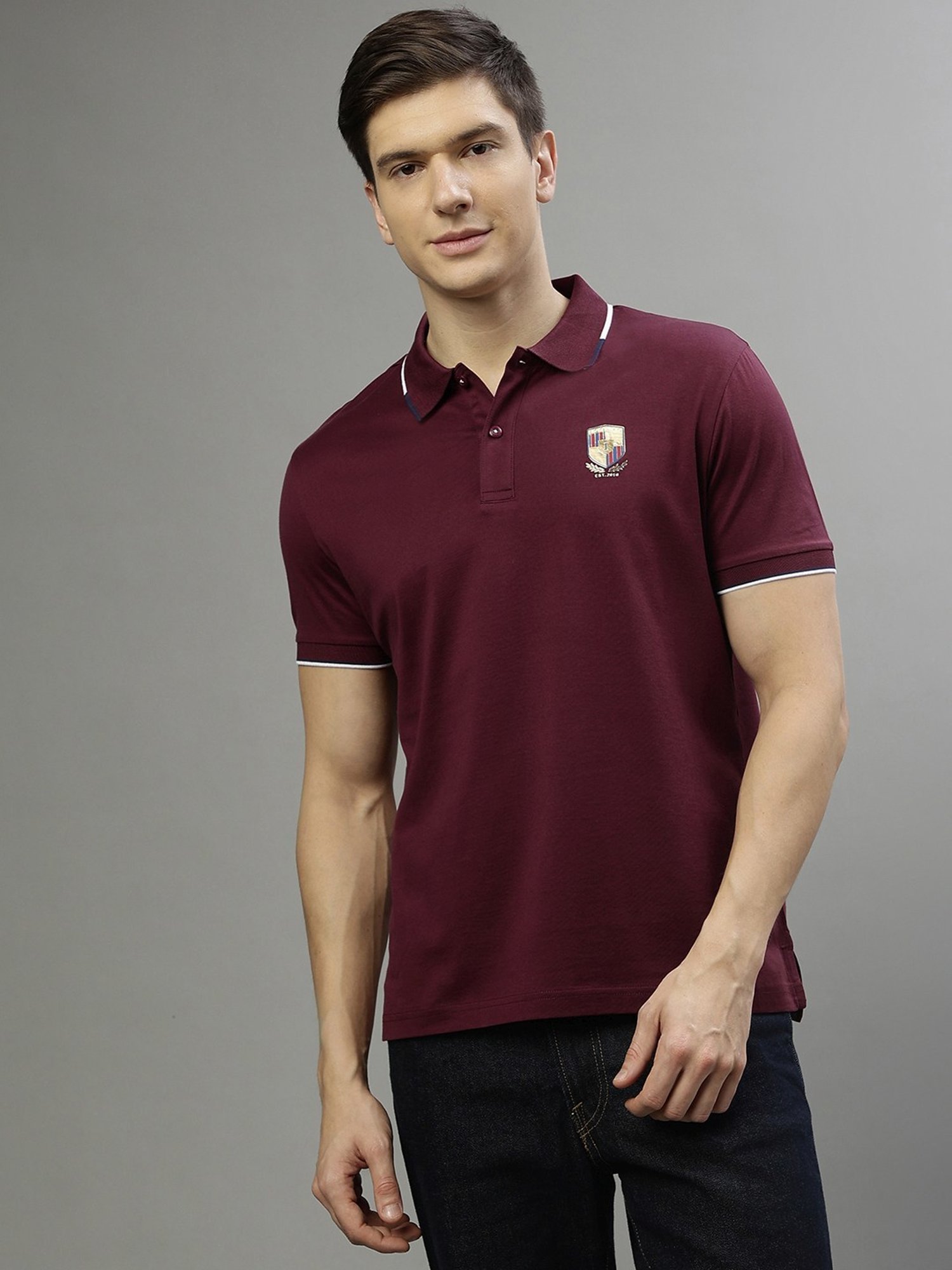 Iconic Men Solid Regular Fit Cotton T-shirt