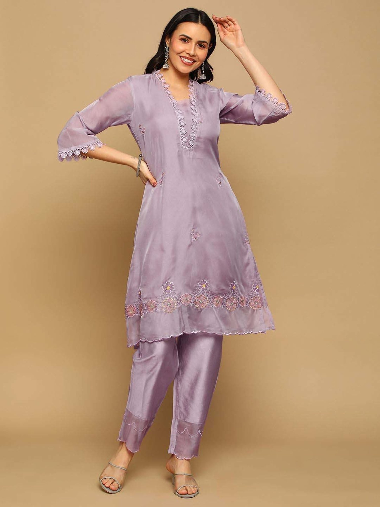 Heeposh Purple Embroidered Kurta Pant Set With Dupatta