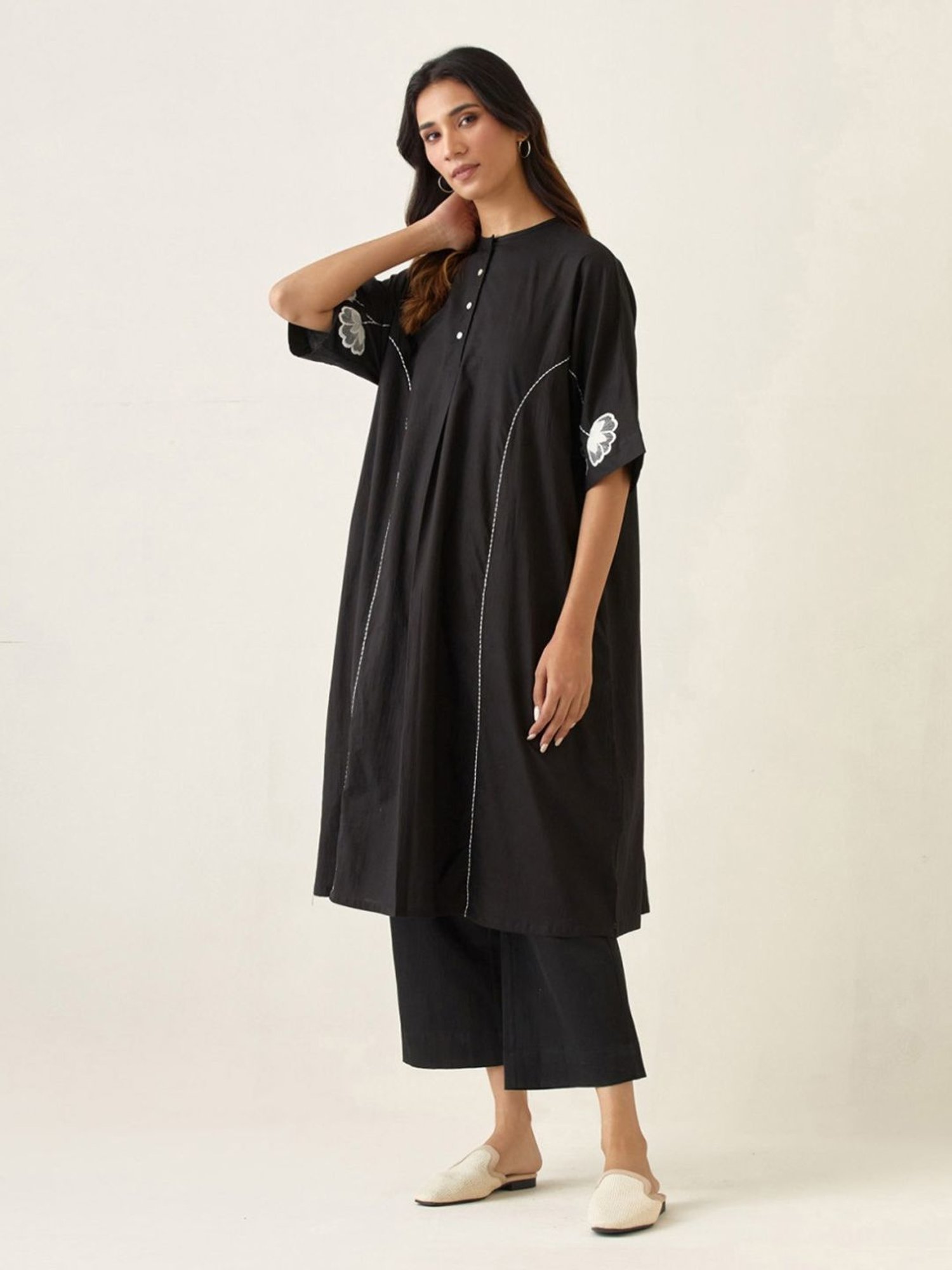 Vinusto Black Summer Nostalgia Kurta with Pant