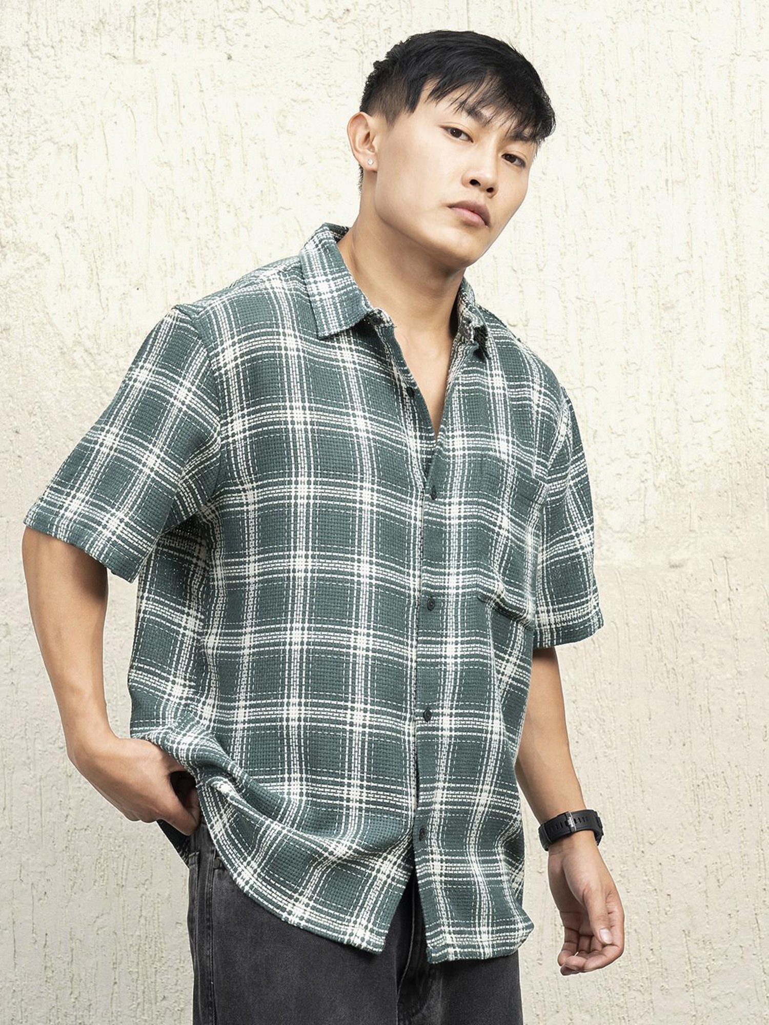 Hubberholme Men Cotton Short Sleeves Oversized Checked Shirt 2