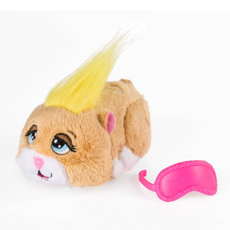 Zhu Zhu Pets - Vacation Peanut 4" Hamster Toy with Sound and Movement