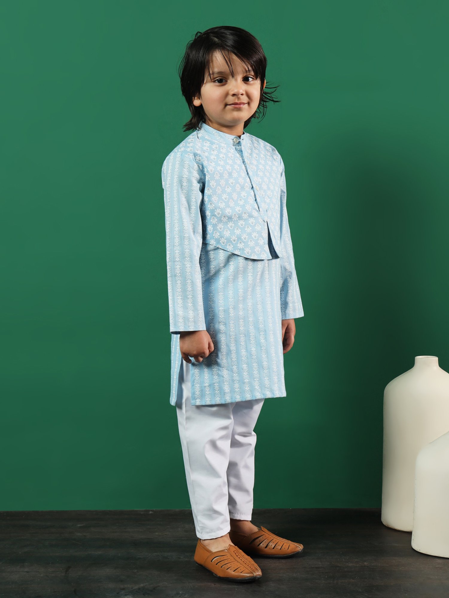 READIPRINT FASHIONS Kids Blue & White Printed Full Sleeves Jacket Style Kurta with Pyjamas