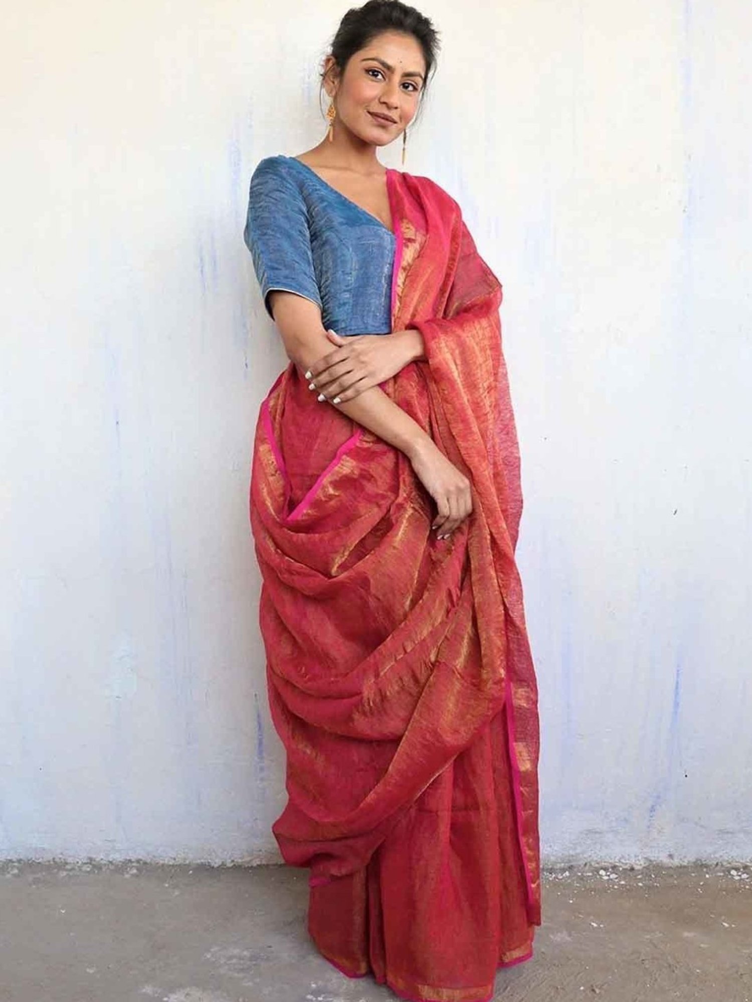 Chidiyaa Rani Pink Handwoven Linen Zari Saree