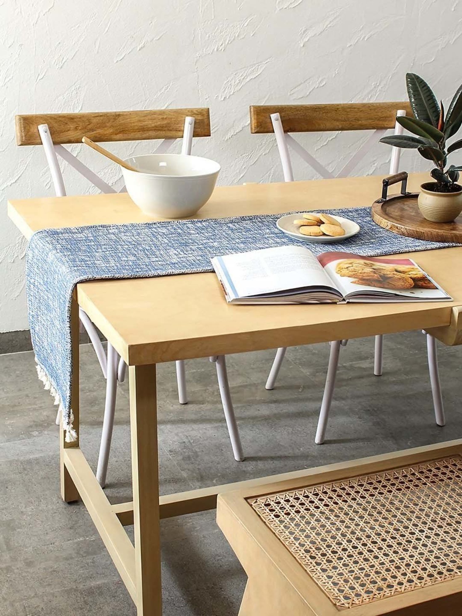 House This Arabian Sea Textured Blue 180 TC Cotton Runner