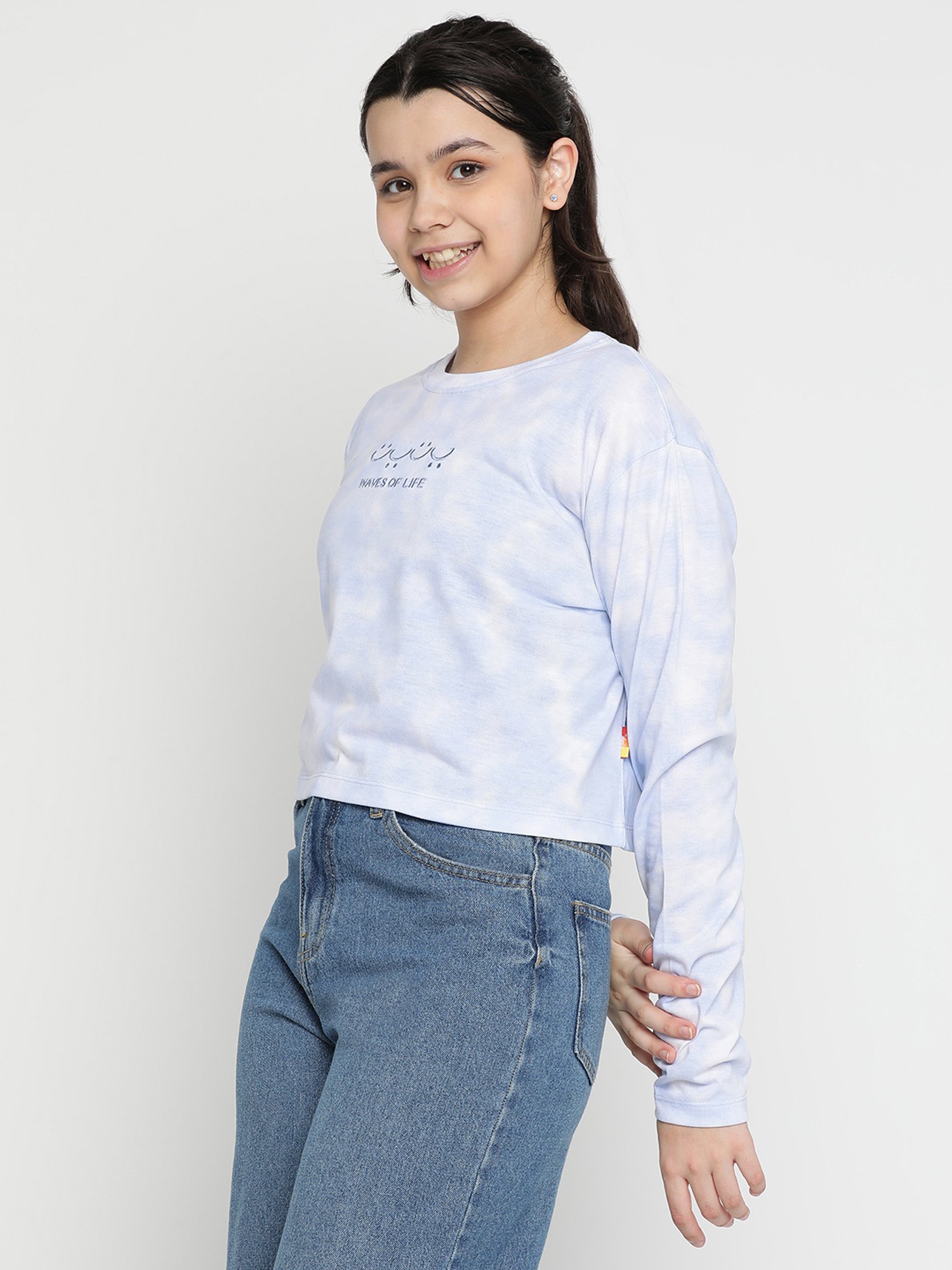 Lil Tomatoes Kids Blue & White Graphic Print Full Sleeves Crop Top