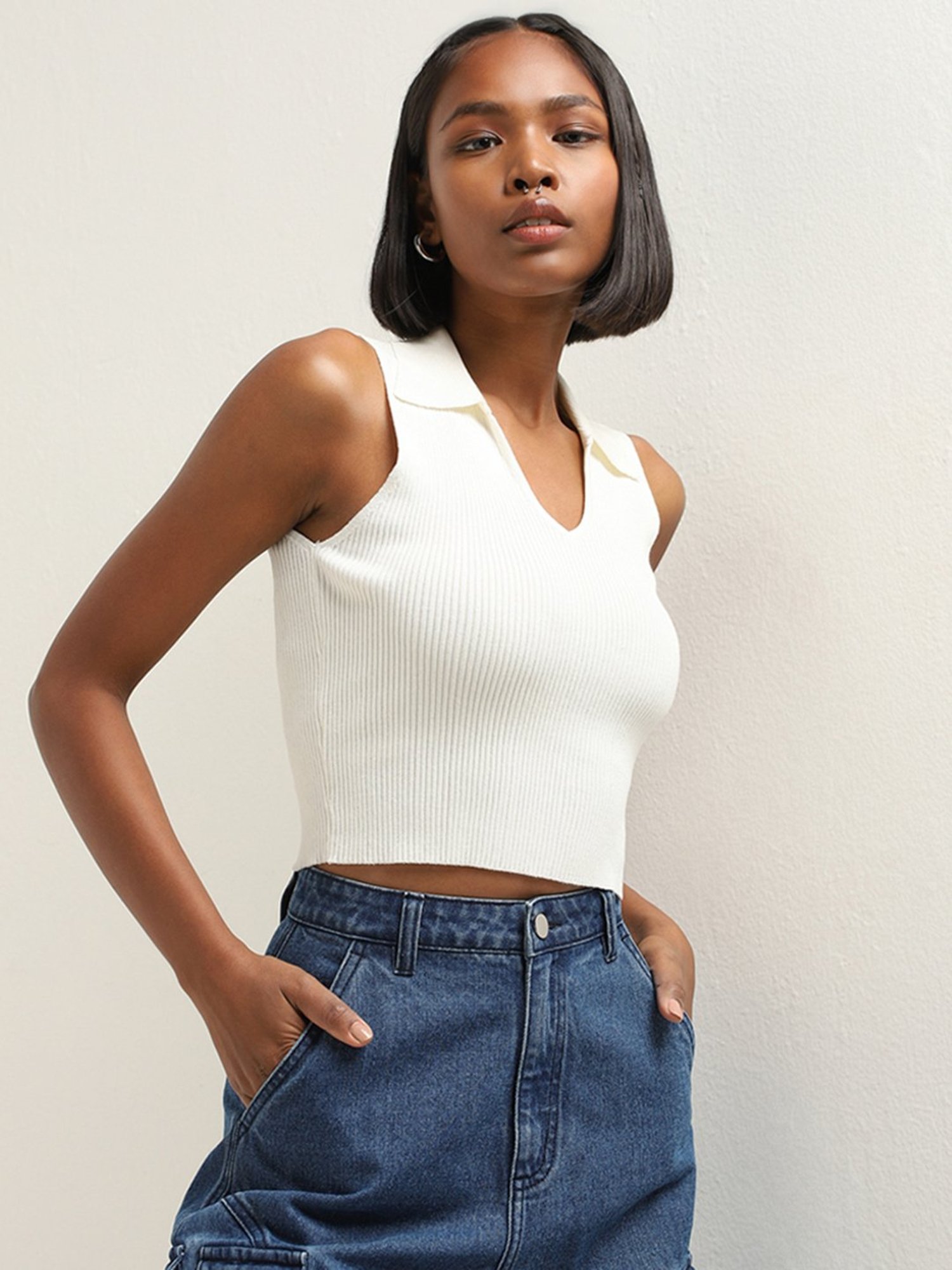 Nuon by Westside White Ribbed Textured Crop Top