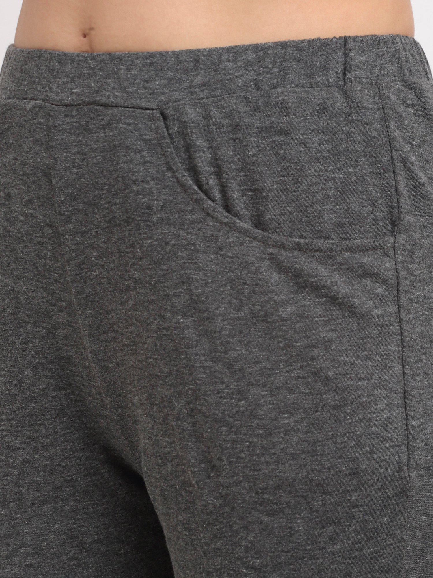 BRINNS Dark Grey Mid Rise Cropped Capris