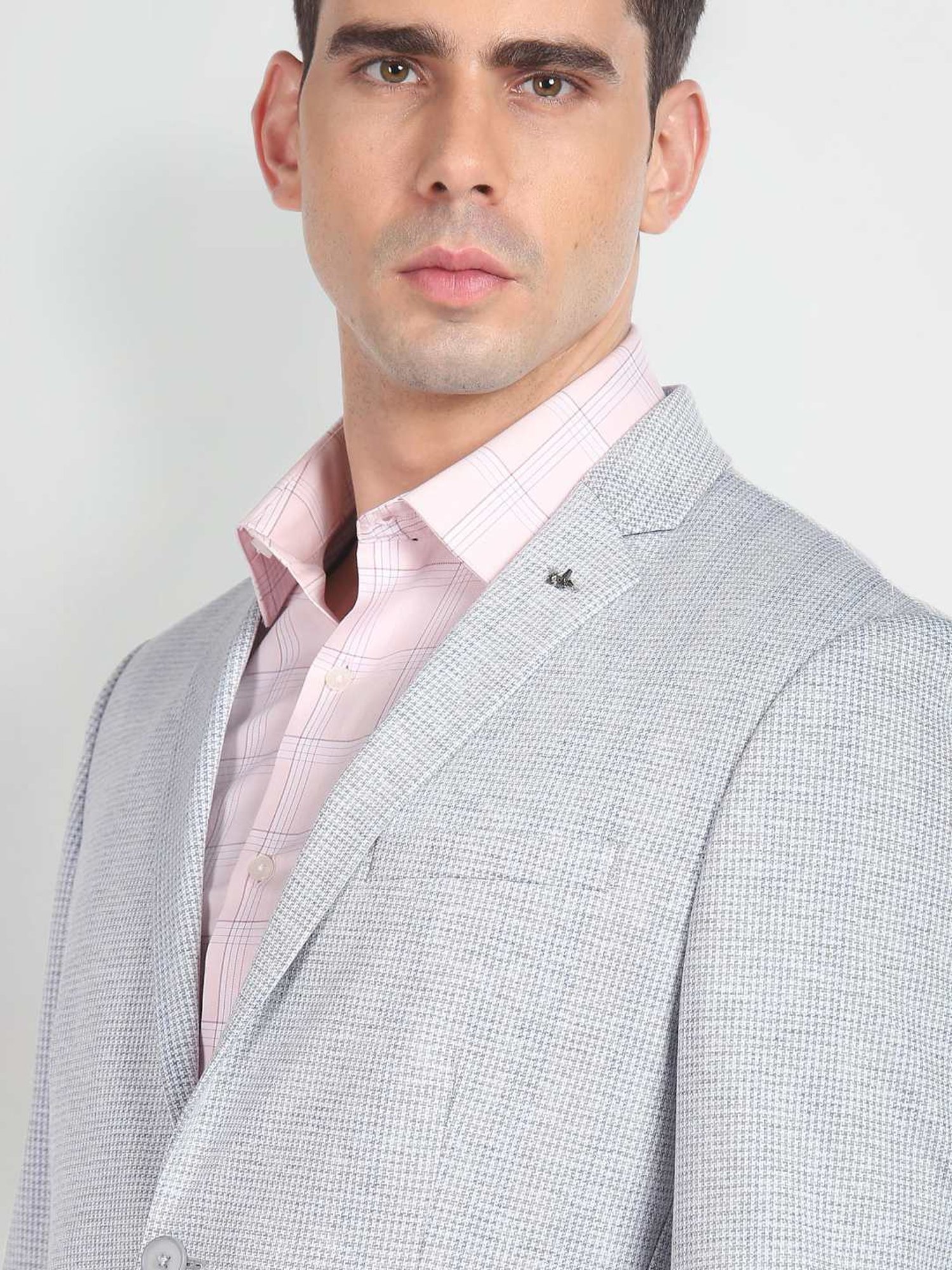 Arrow Sports Green Regular Fit Texture Waistcoat