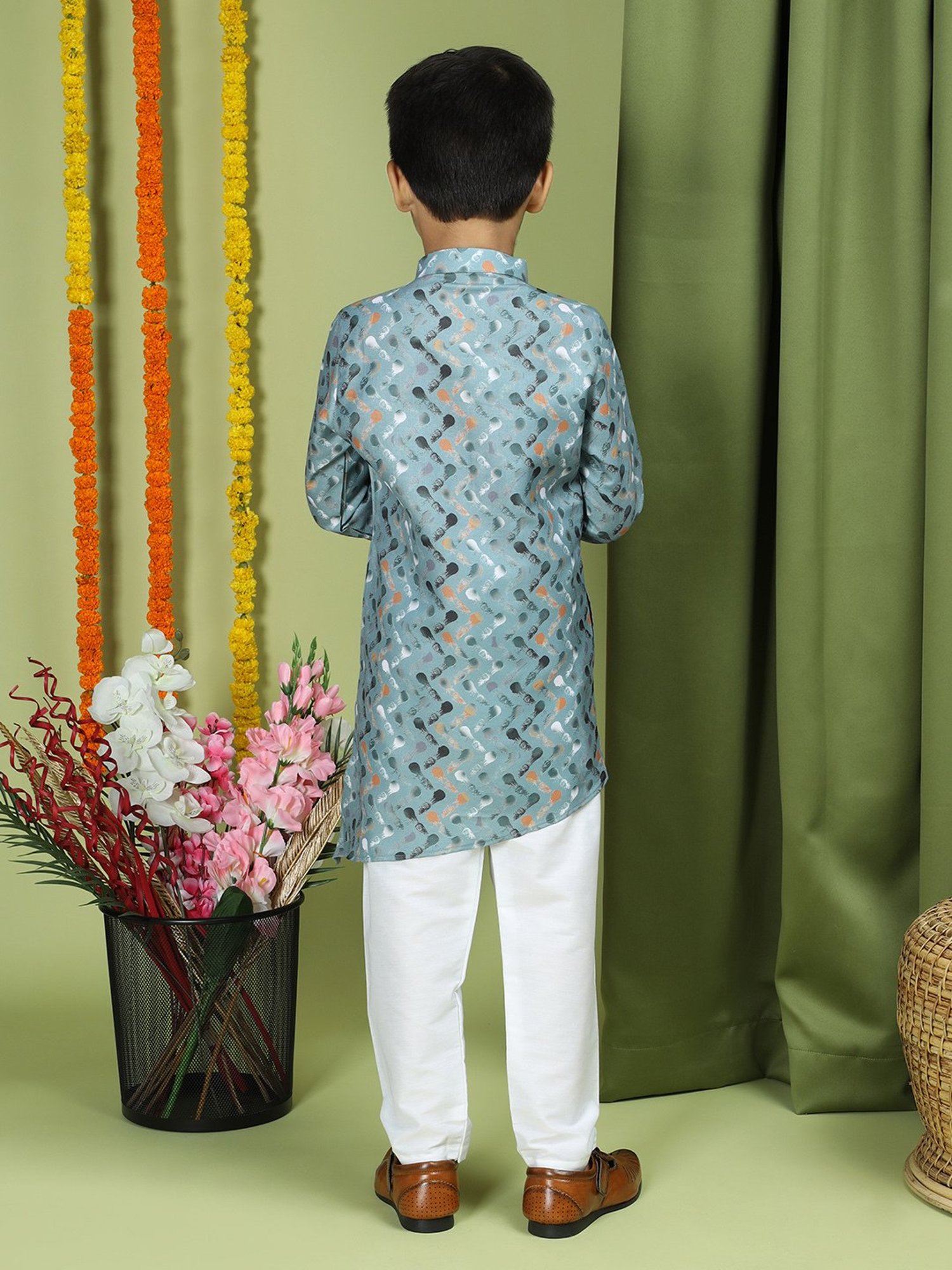 TABARD Kids Sage Green & White Printed Full Sleeves Kurta with Pyjamas