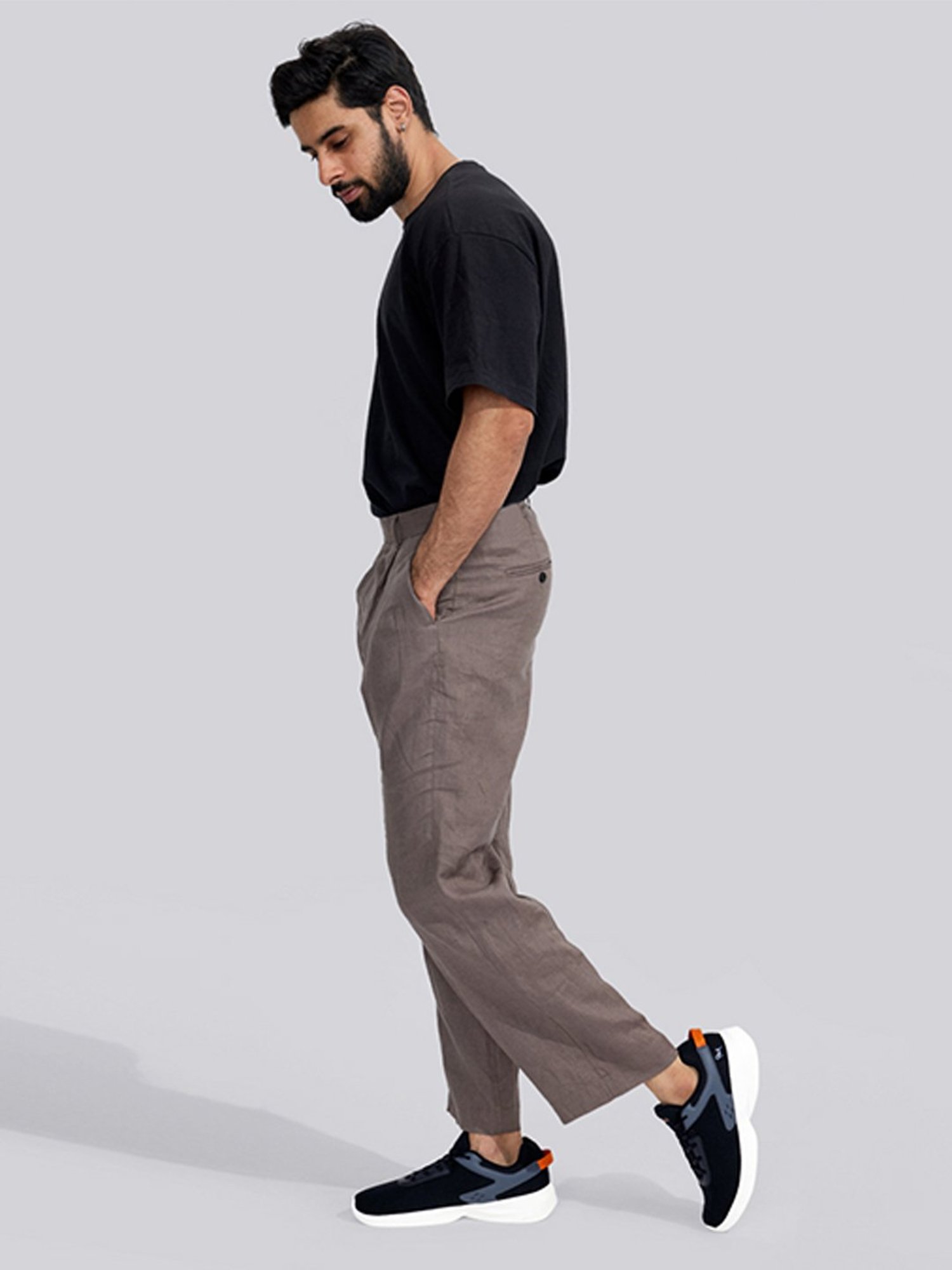 Neemans Men's Black Running Shoes