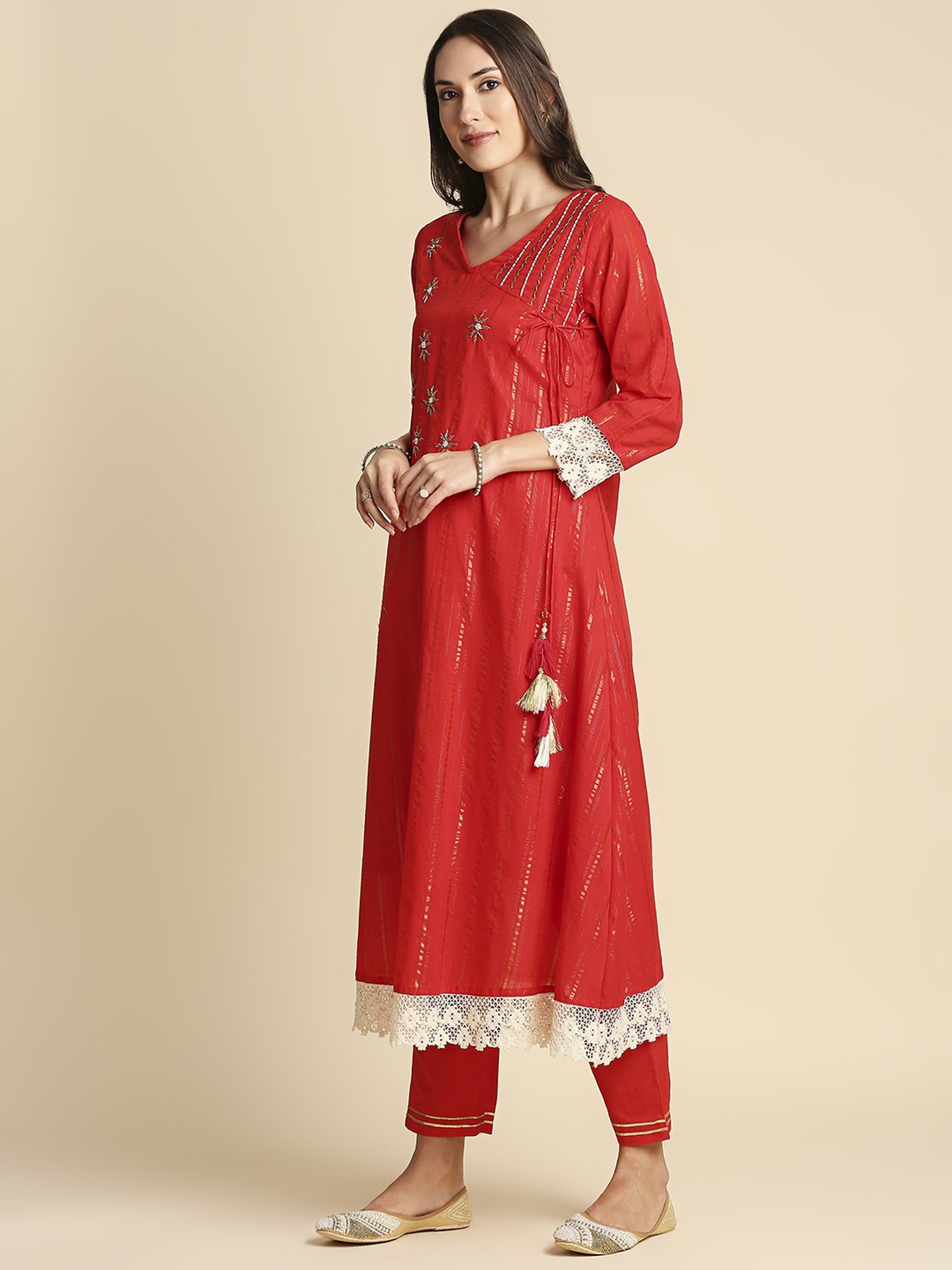 Anubhutee Red Cotton Embroidered Kurta Pant Set With Dupatta