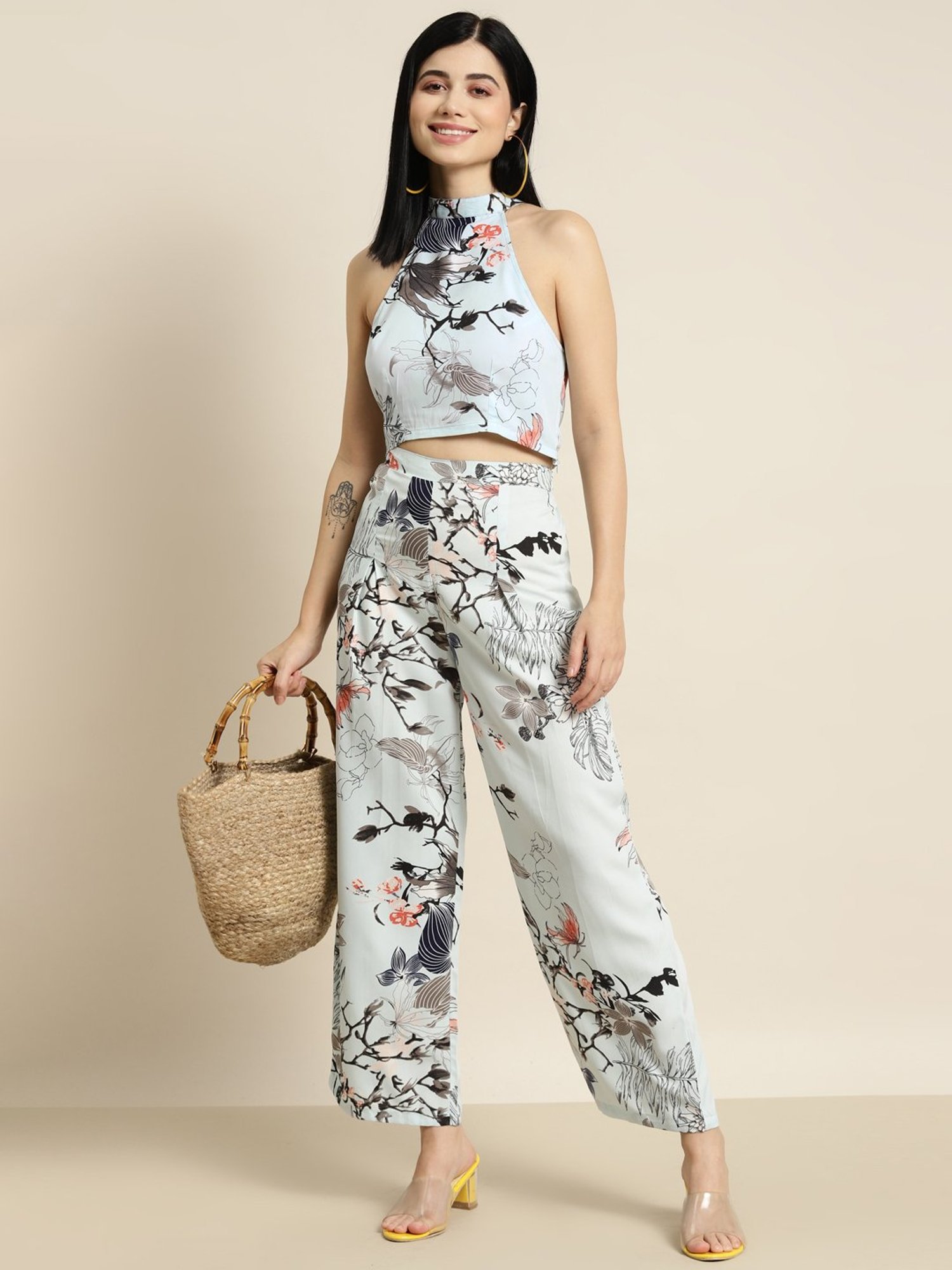 Qurvii Blue Floral Print Crop Top