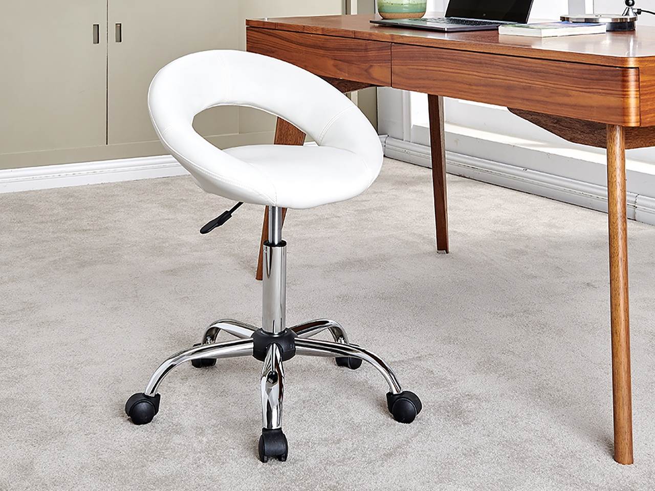 Cresent Swivel Height Adjustable Task Chair PU Leather Office Chair with Wheels