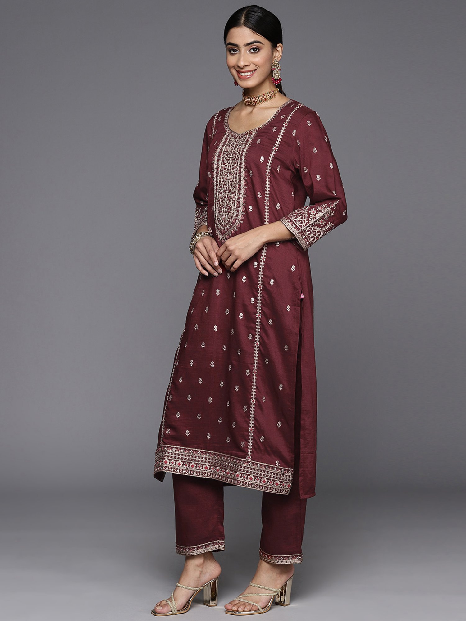 Varanga Maroon Embroidered Kurta With Pant & Dupatta