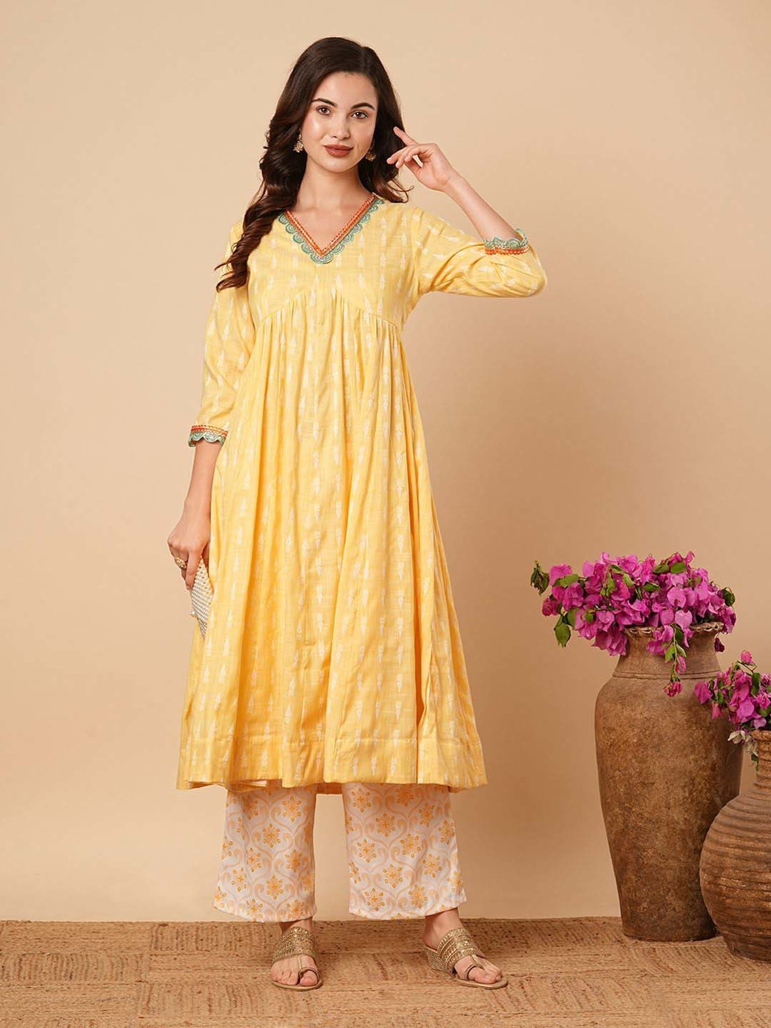 Fashor Yellow & White Cotton Woven Pattern Kurta Palazzo Set