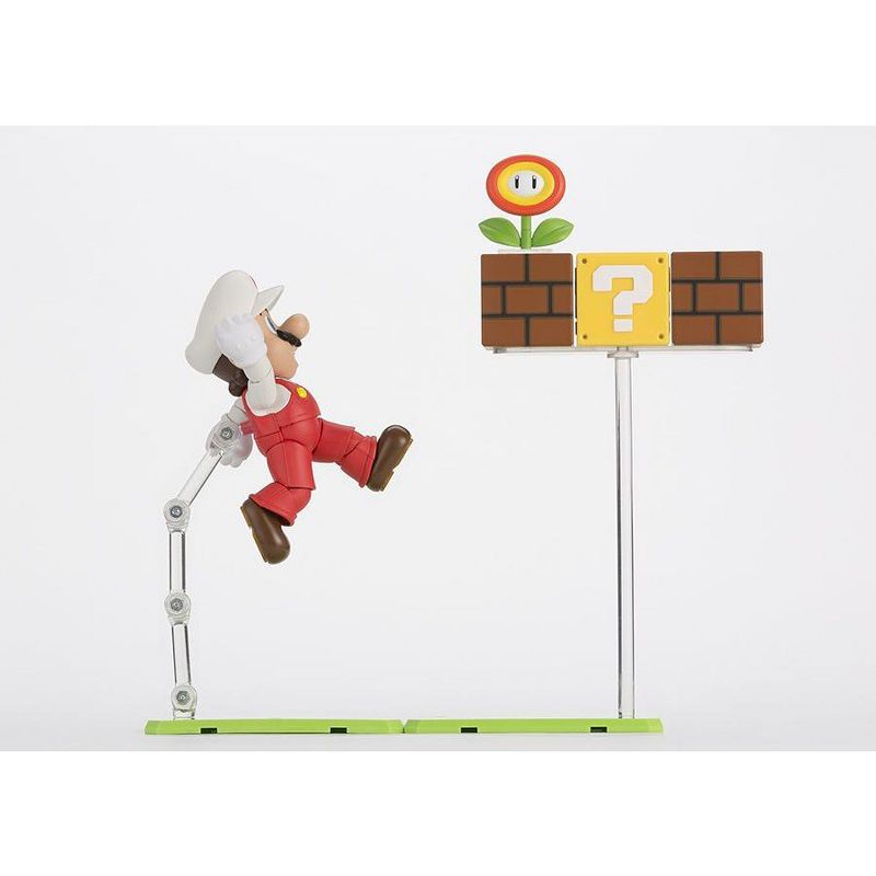 S.H. Figuarts - Super Mario - Fire Mario Action figures