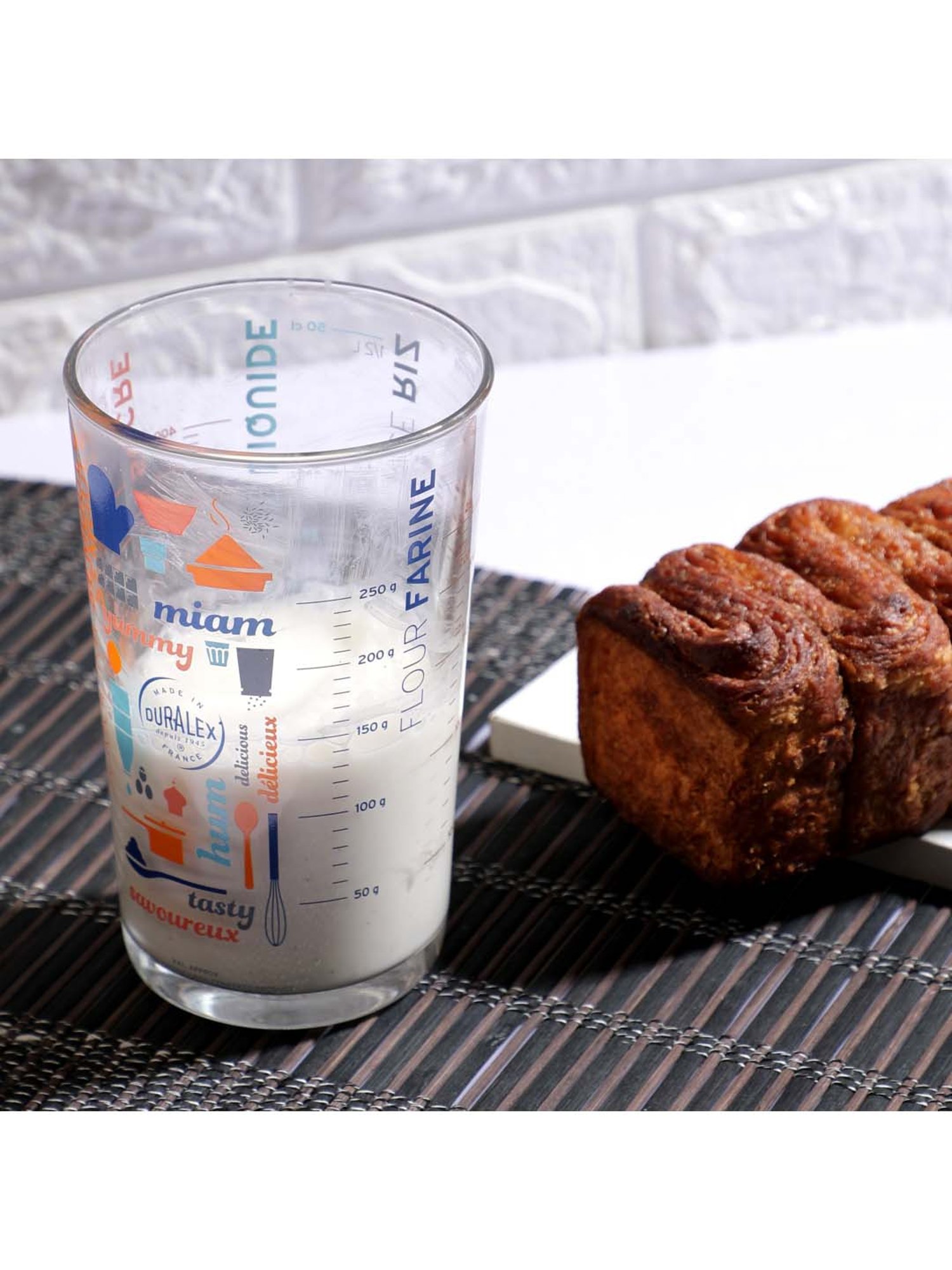 KitchenCraft Black Plastic Magnetic Measuring Cup - Set of 4