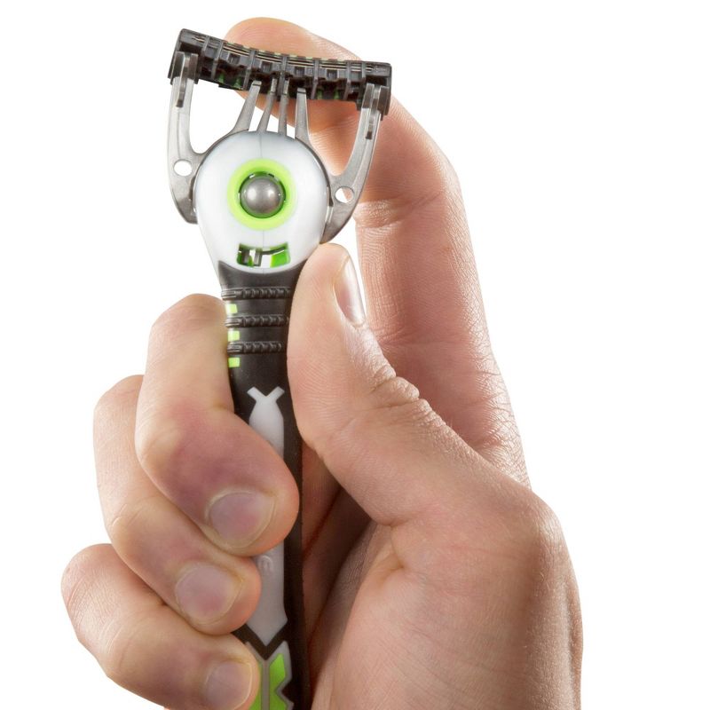 Schick Xtreme 3 PivotBall Disposable Razors for Men - 3ct