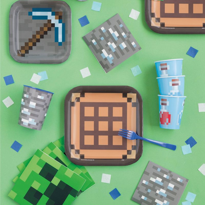 Minecraft 7" 8ct Snack Paper Plates