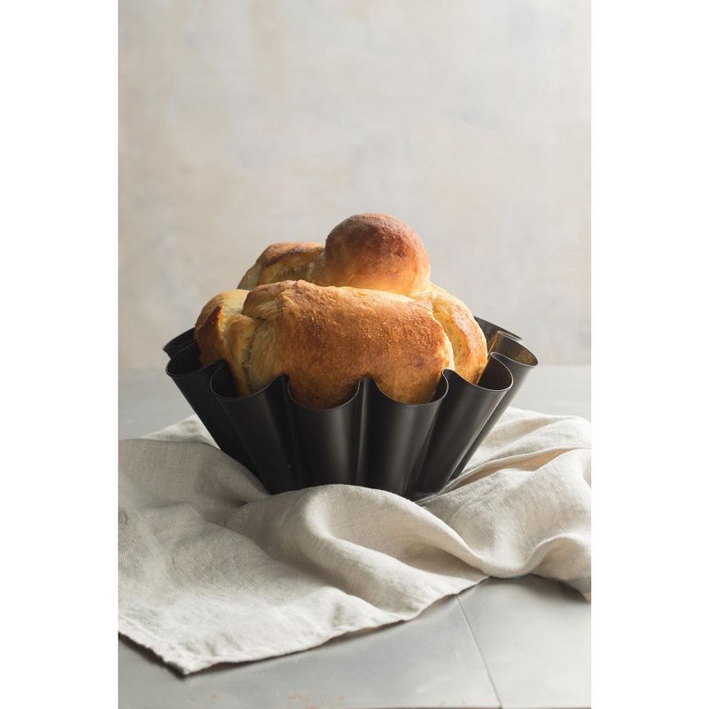 Ballarini La Patisserie Nonstick 8.5-inch Brioche Pan