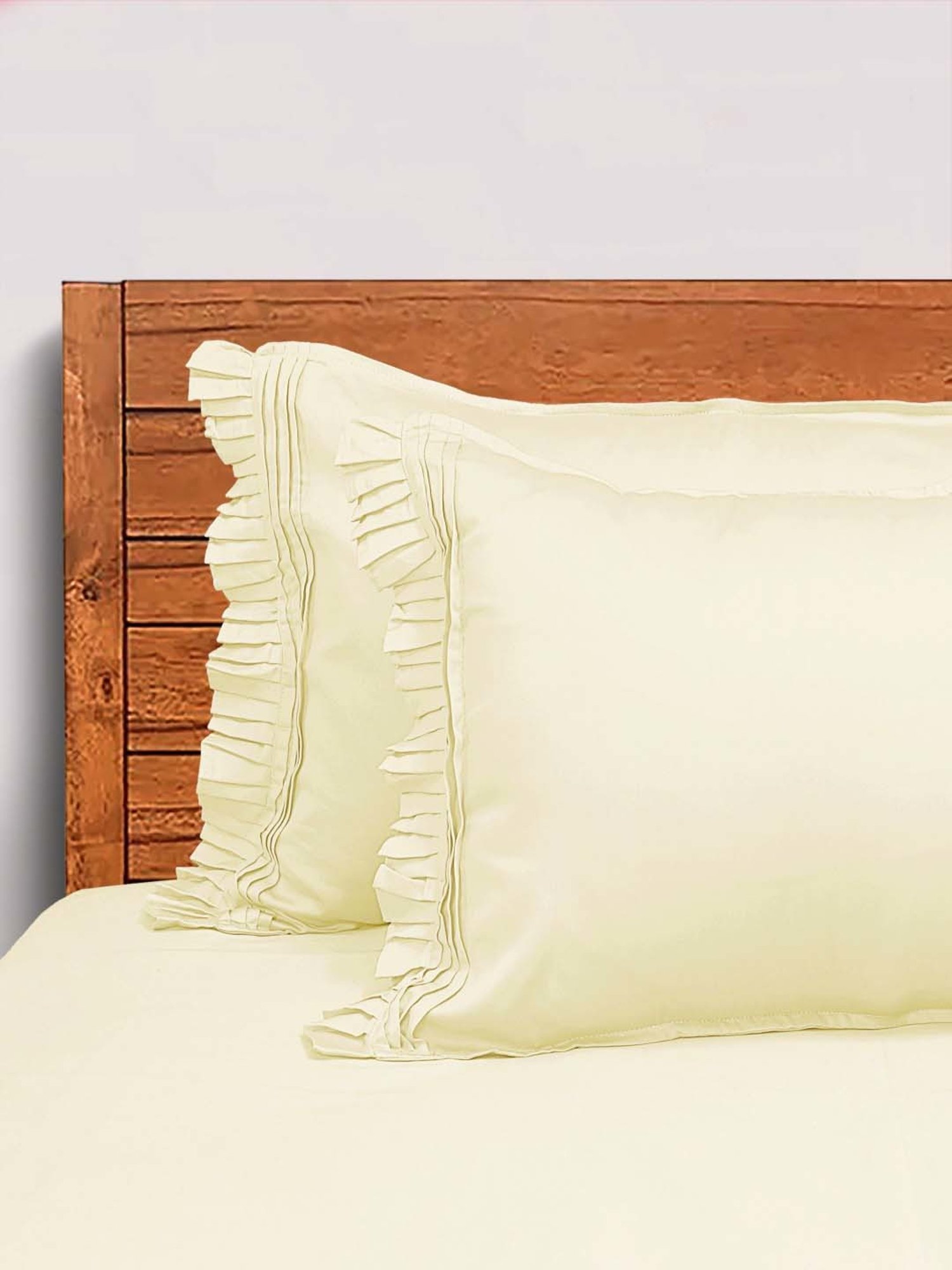 Saral Home Easy Living Ivory Cotton Queen Bed Sheet With Pillow Covers