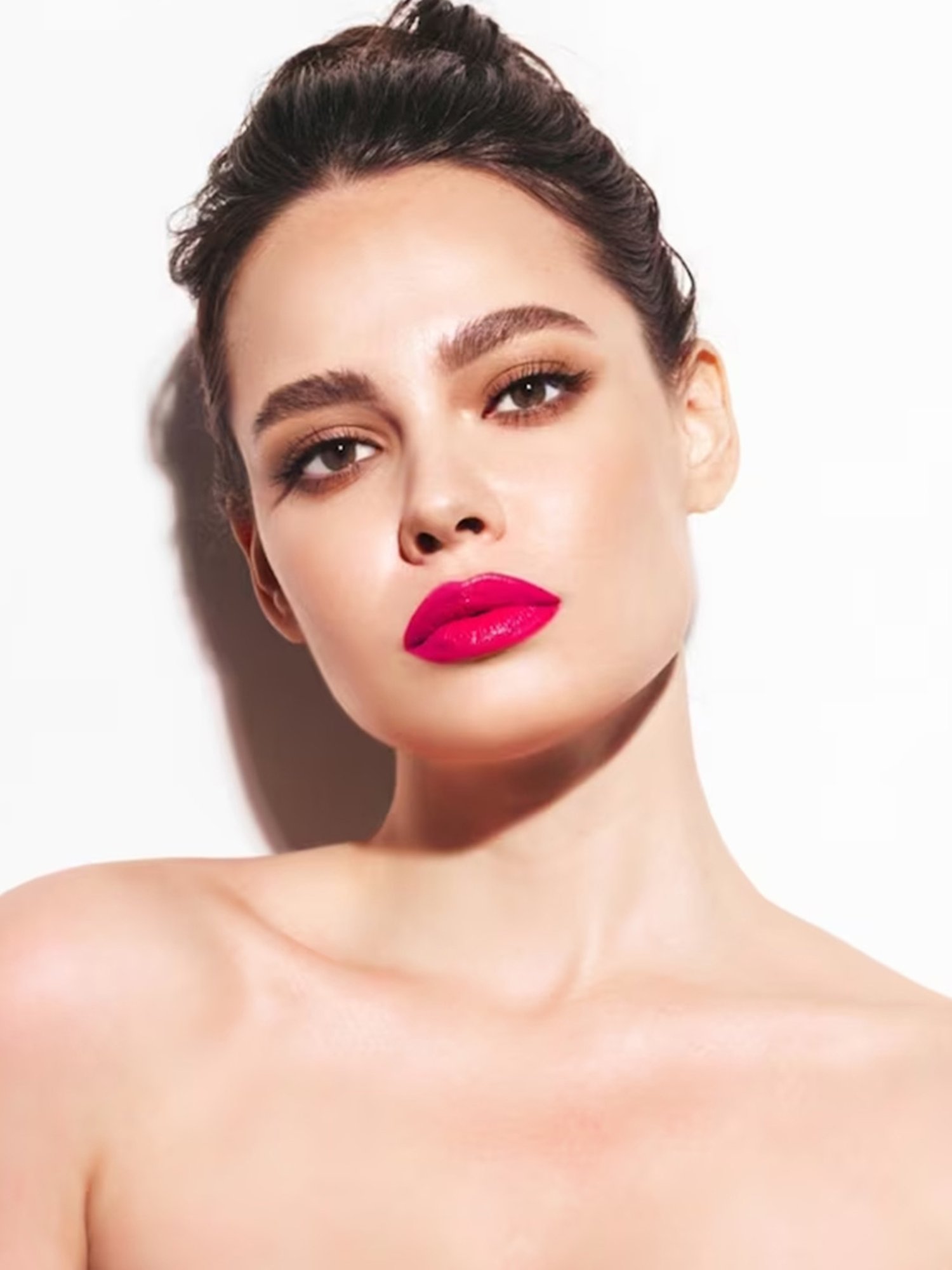 Lord & Berry Vogue Lipstick Fuschia - 4 gm