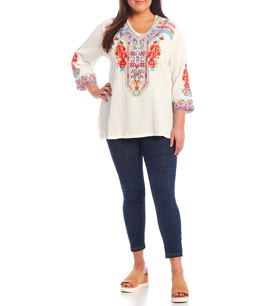 Democracy Plus Size Floral Print 3/4 Puff Sleeve V-Neck Knit Top