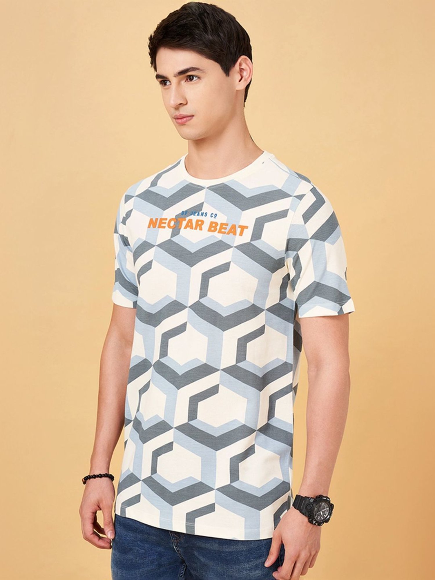 Sf Jeans By Pantaloons Marshmallow Slim Fit Printed T-Shirt