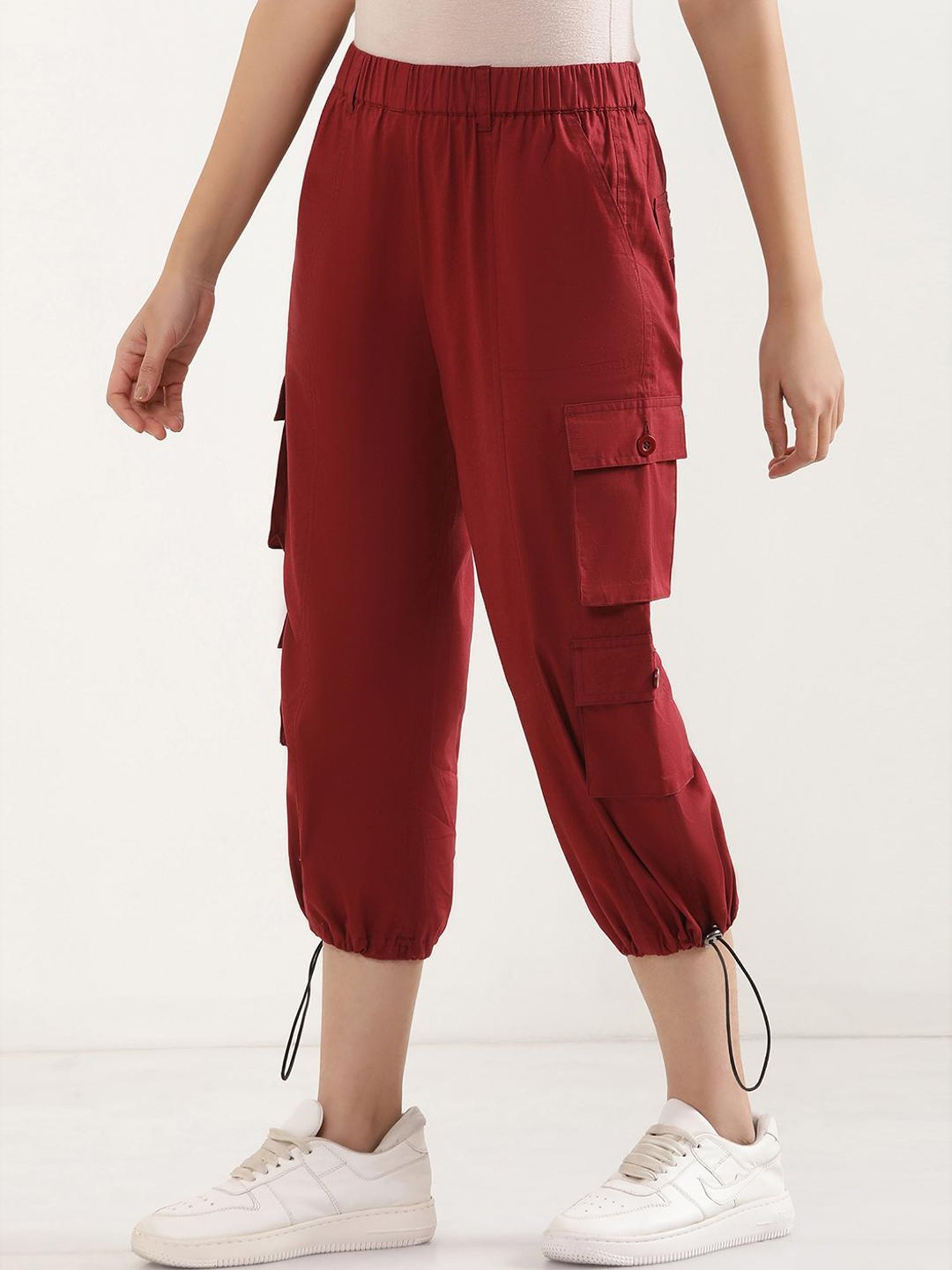 Elleven from Aurelia Red Cotton Mid Rise Capris
