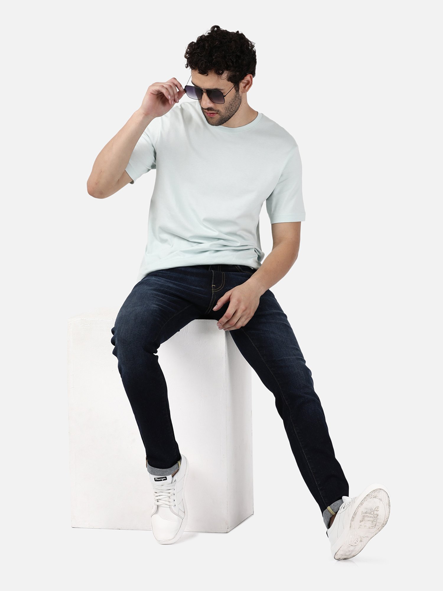 Passion Blue Slim Fit Lightly Washed Jeans