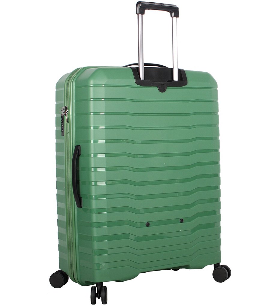 Pathfinder Resort Collection 28#double; Hardside Spinner